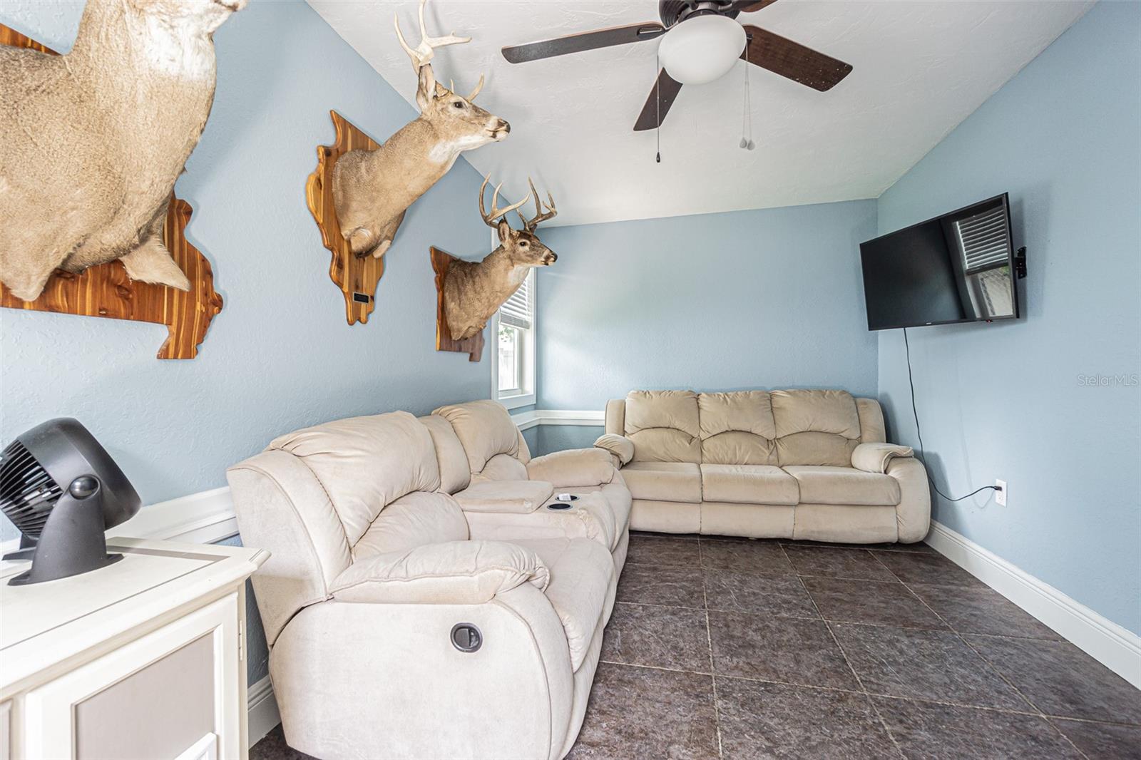 156 SEASIDE CT
