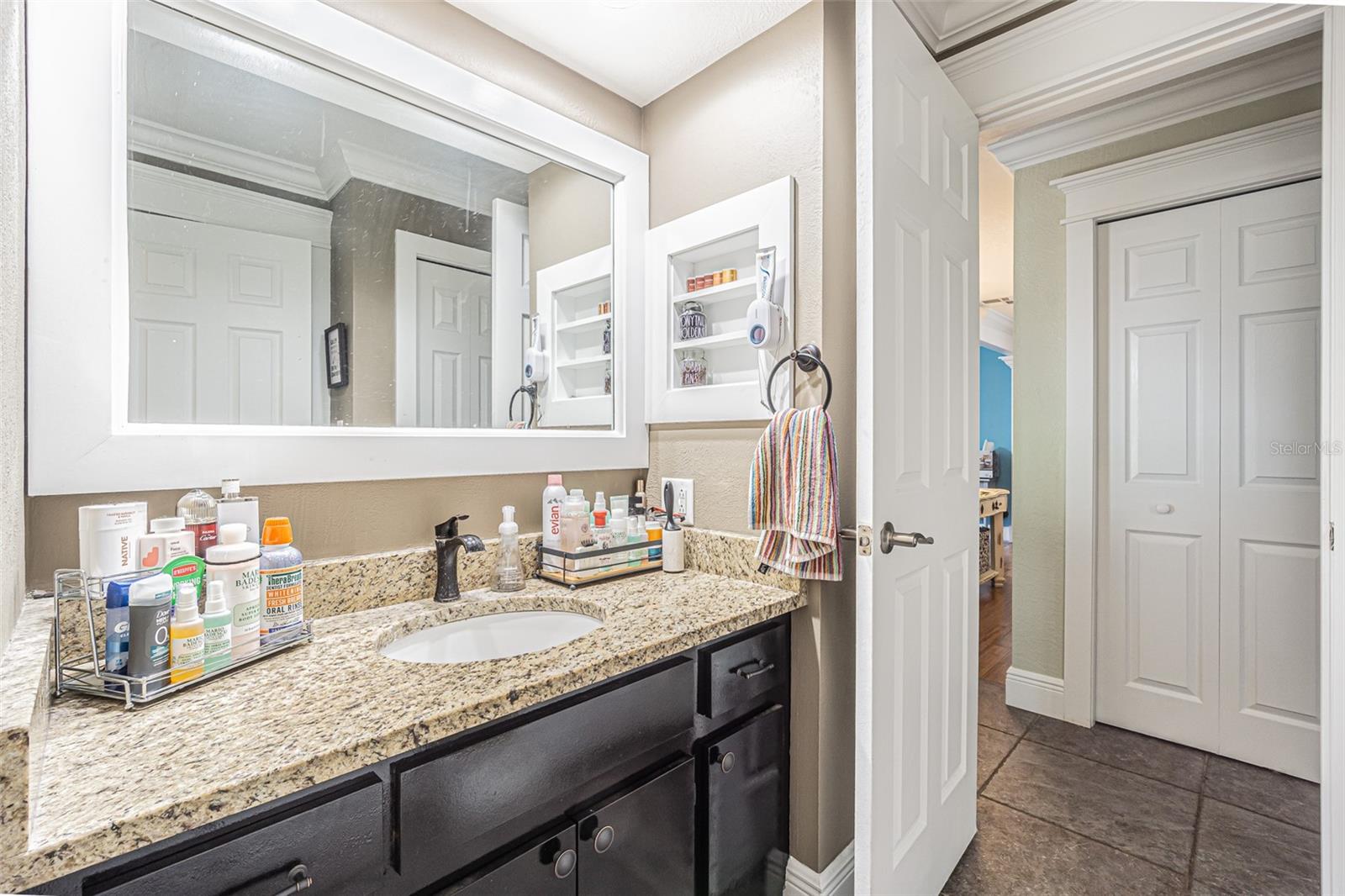 156 SEASIDE CT