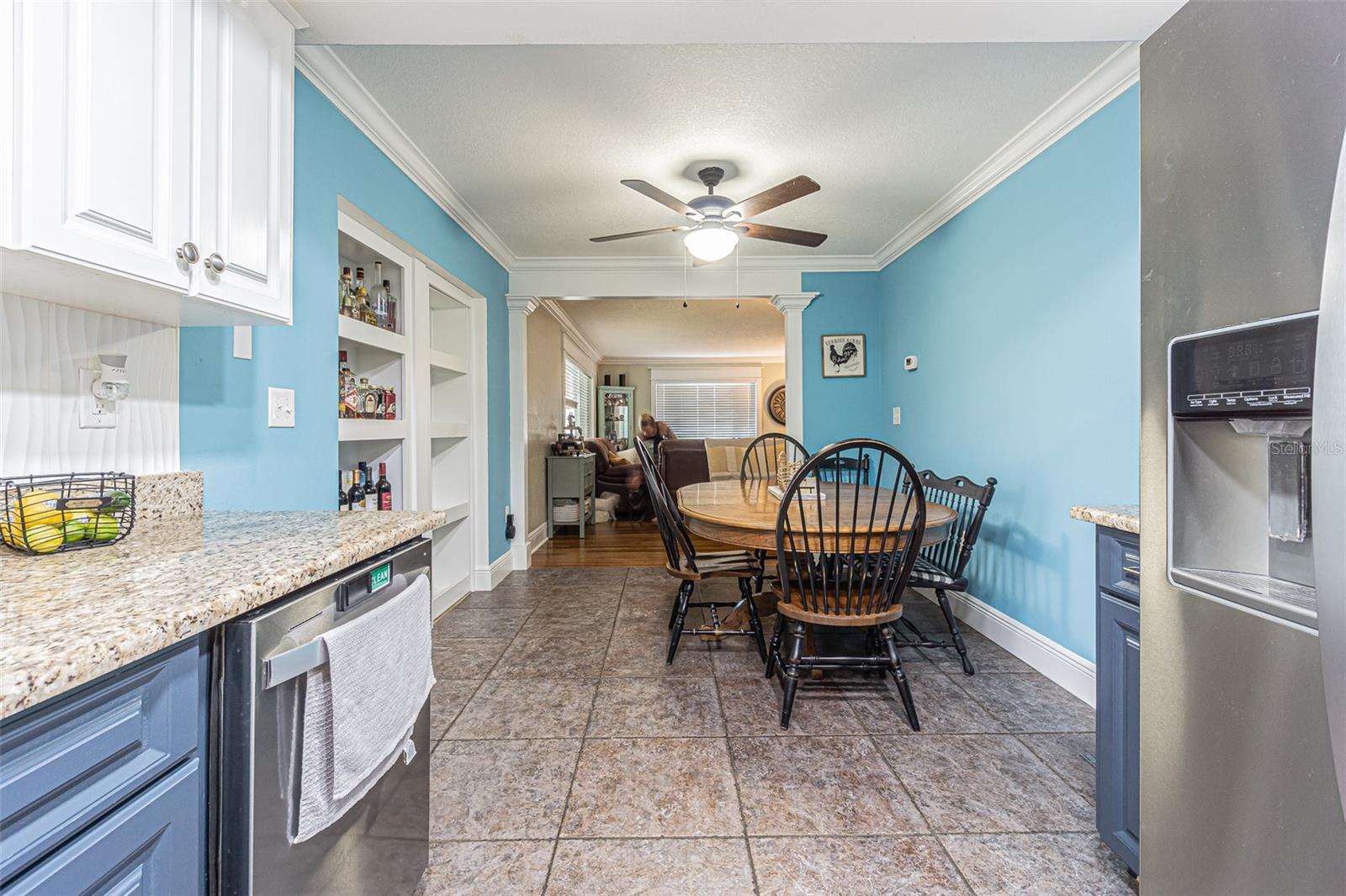 156 SEASIDE CT