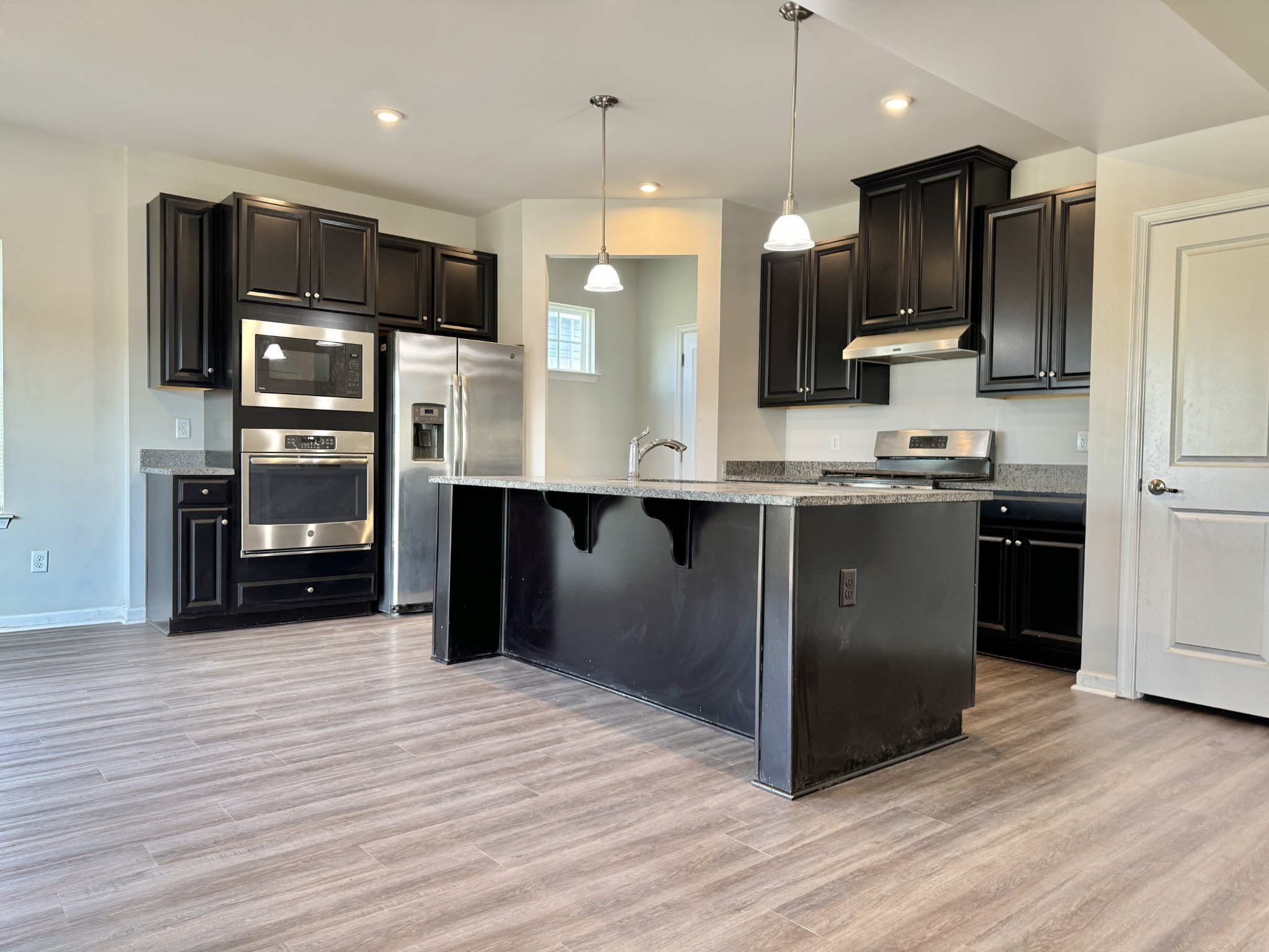 3209 Garrett Ln