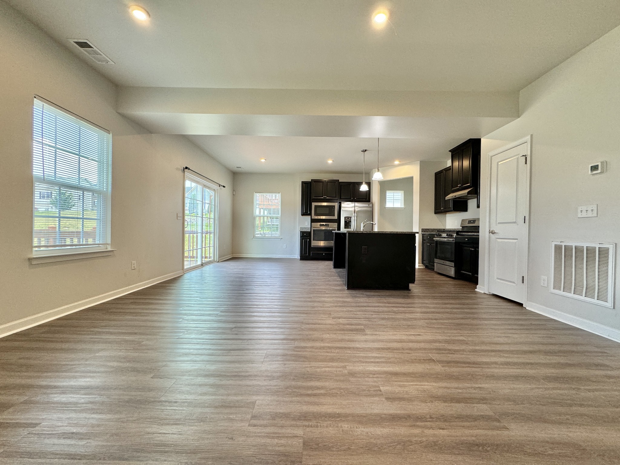3209 Garrett Ln