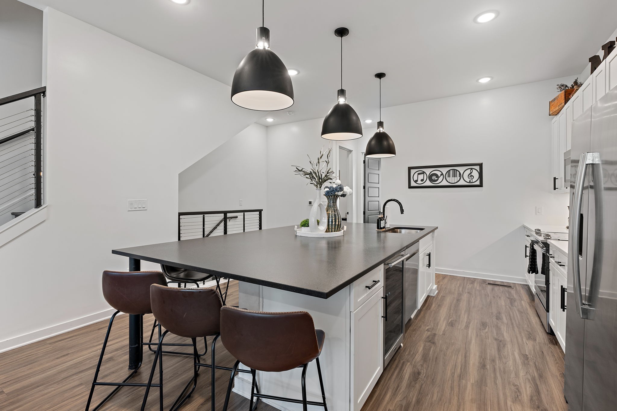 738 Douglas Ave Unit: 5