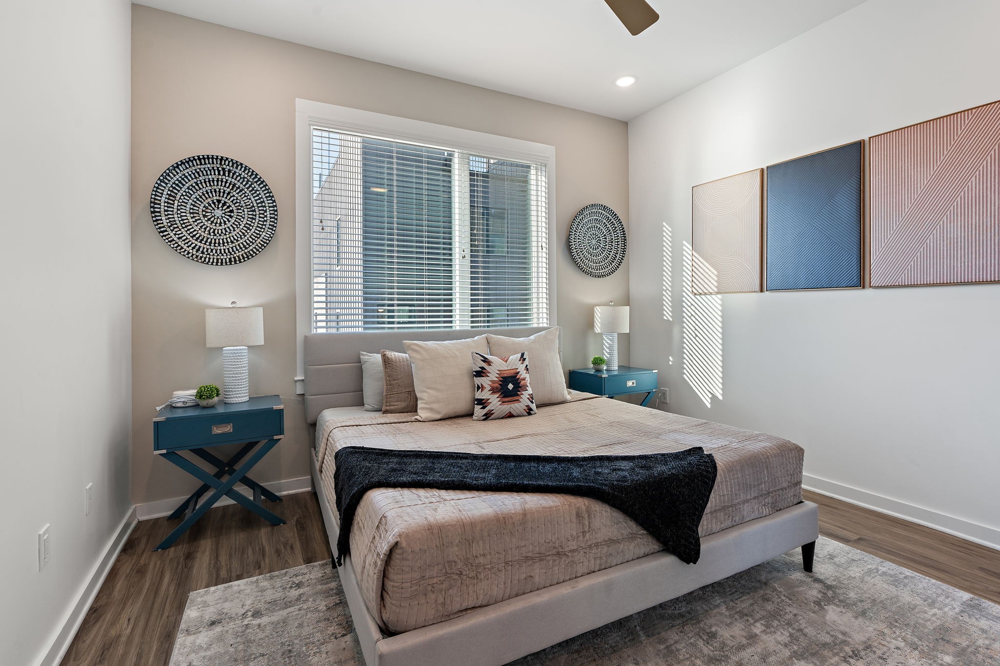 738 Douglas Ave Unit: 5