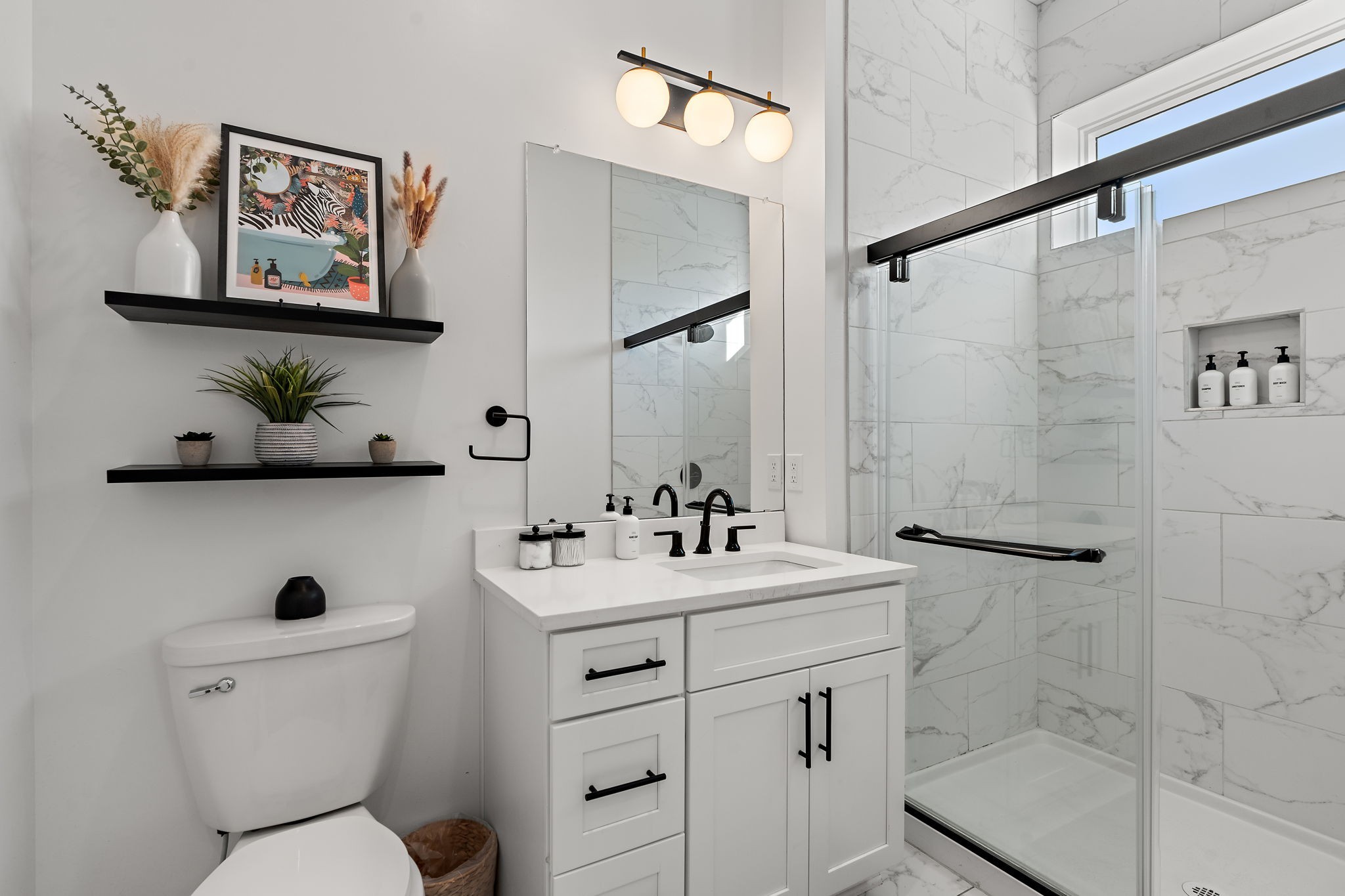 738 Douglas Ave Unit: 5