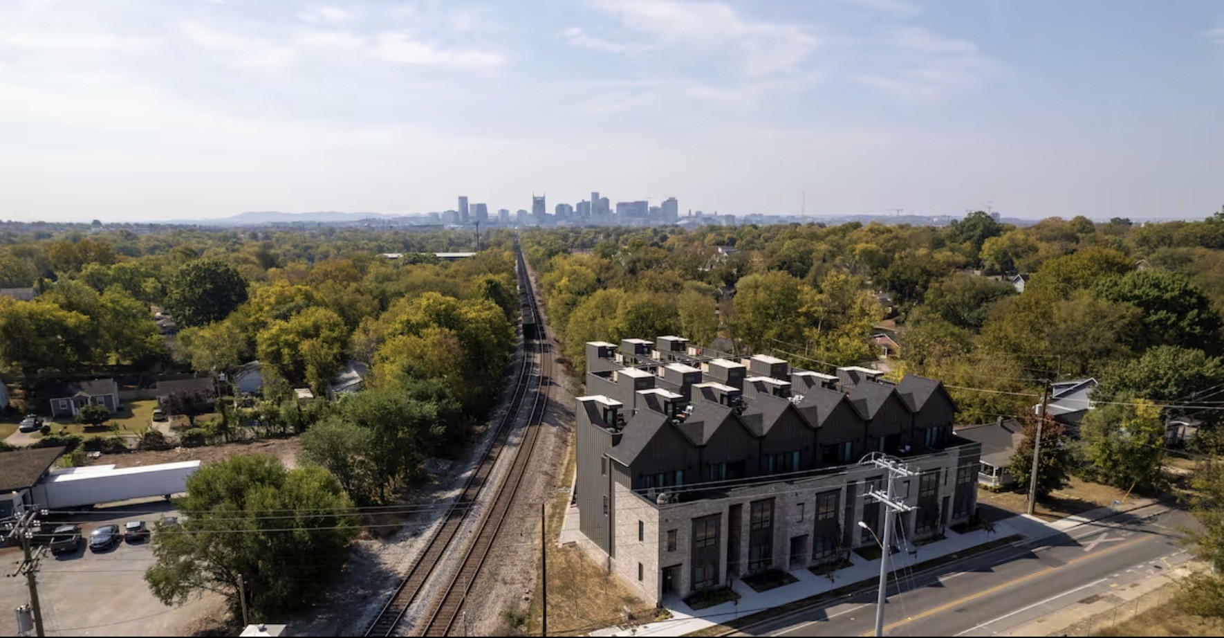 738 Douglas Ave Unit: 8