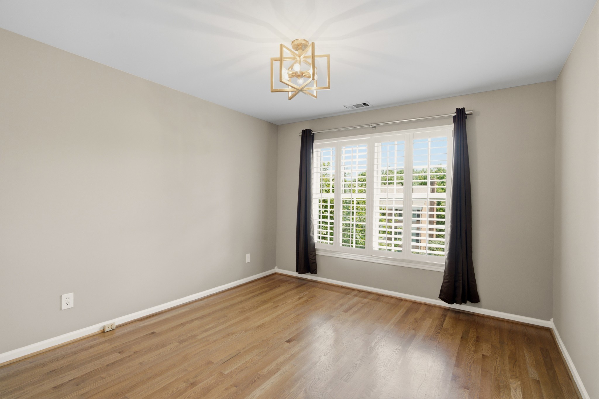 72 Ravenwood Hills Cir