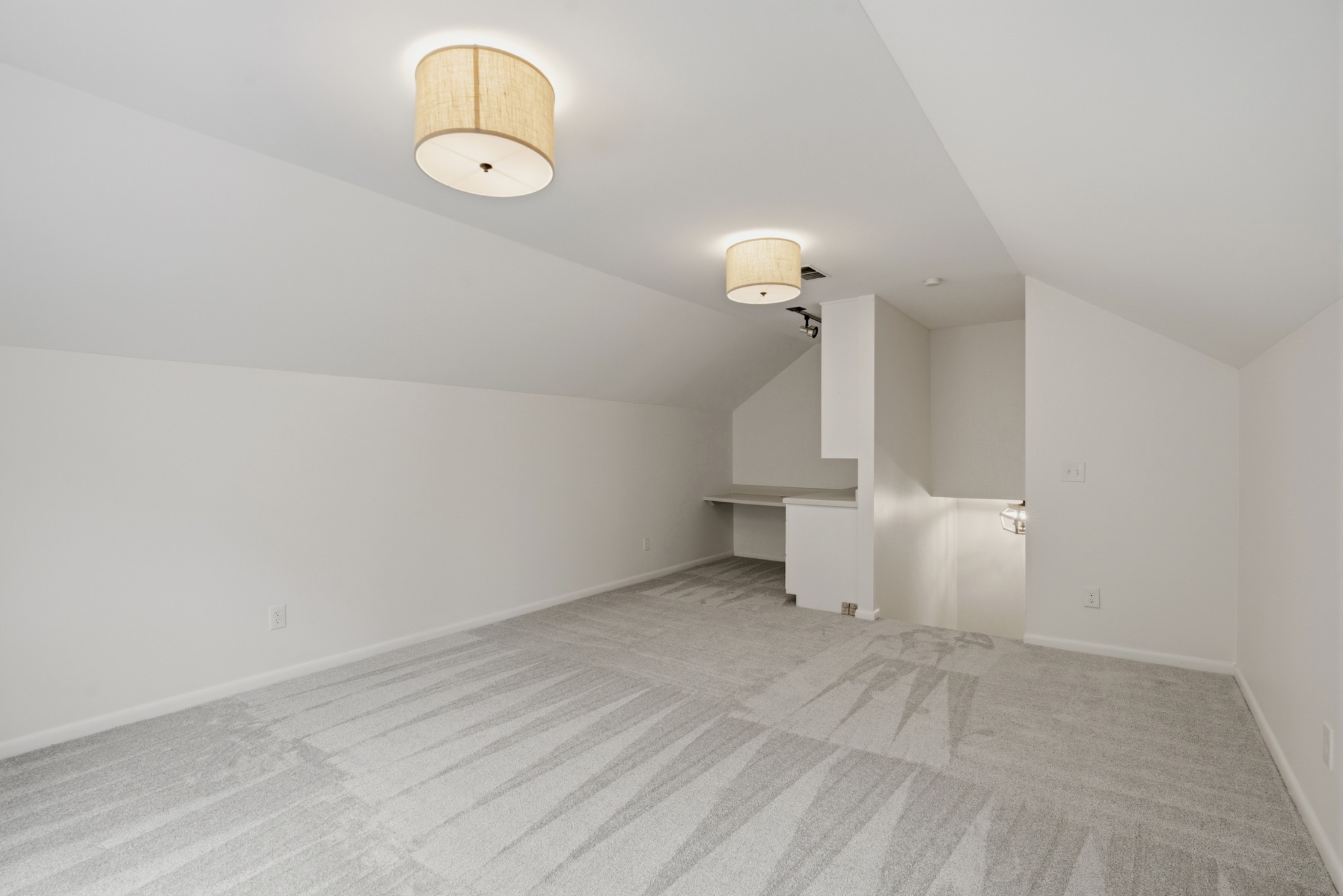 72 Ravenwood Hills Cir
