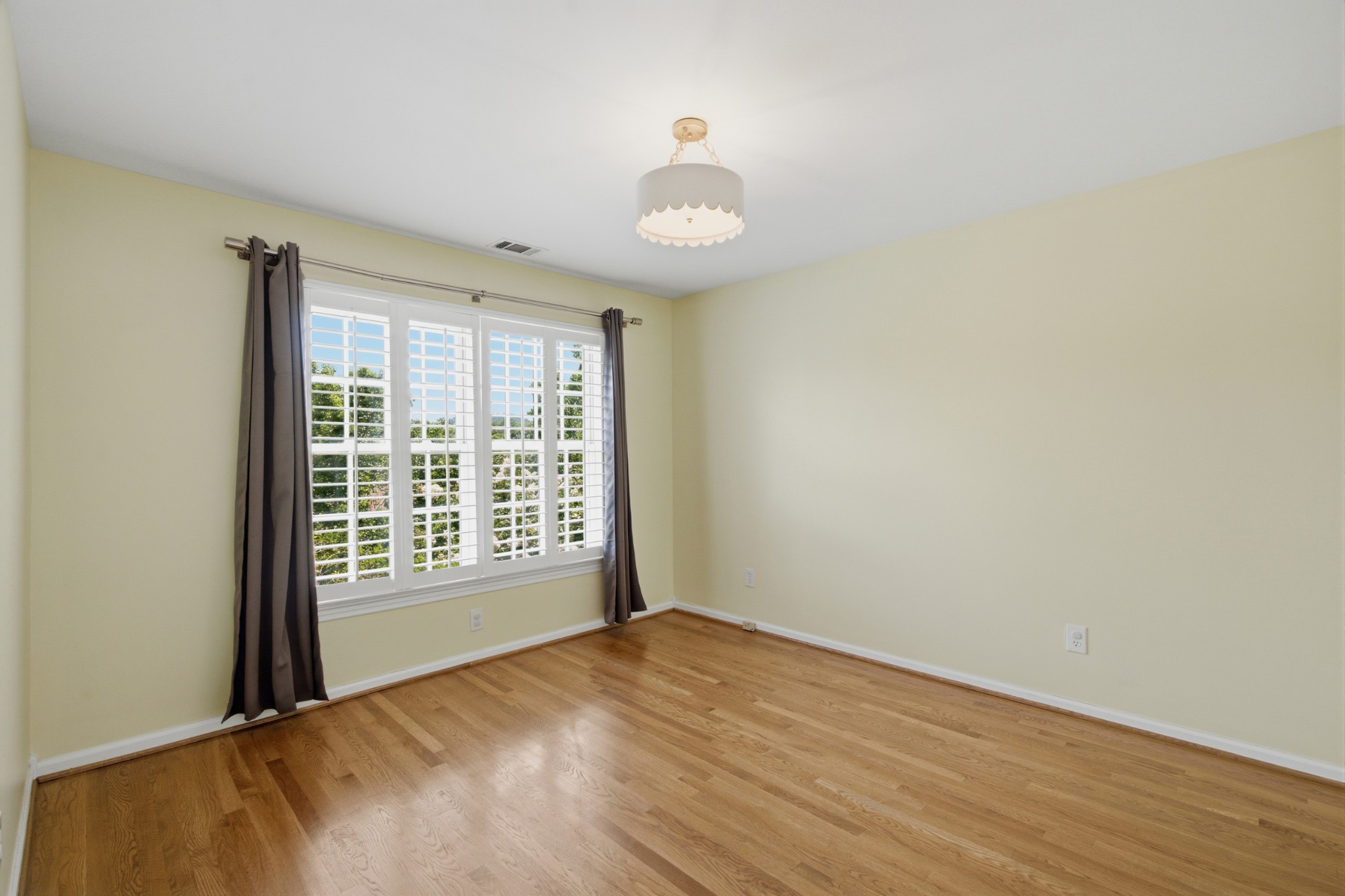 72 Ravenwood Hills Cir