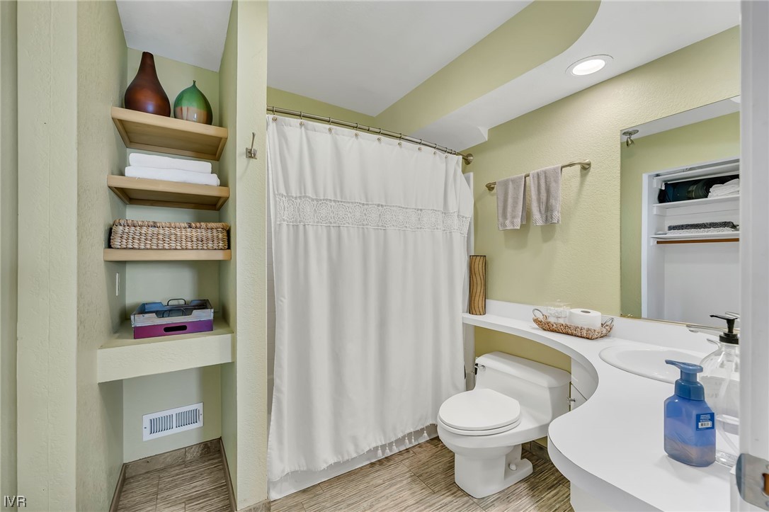 400 Fairview Boulevard 101