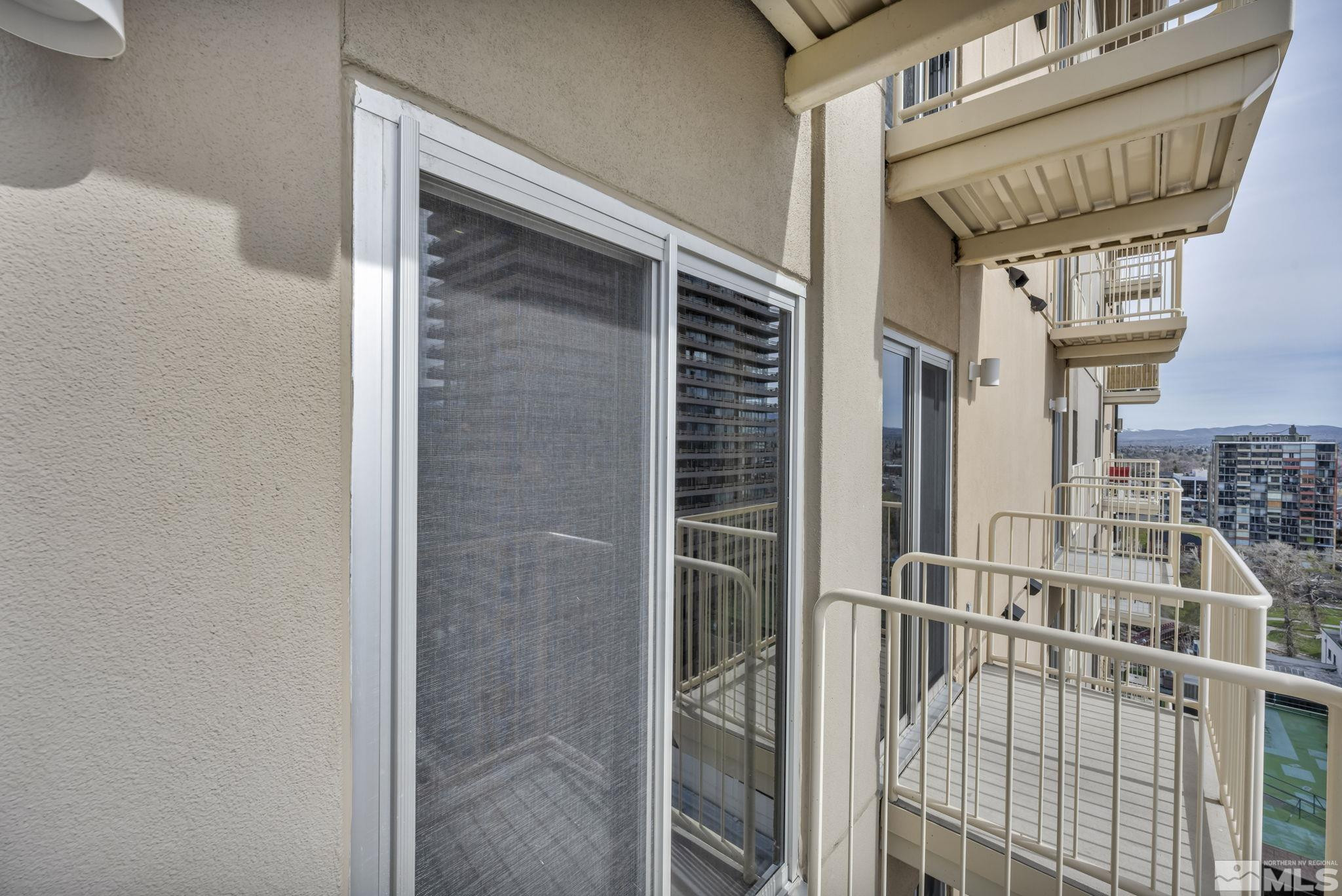 200 W 2nd Street 1207