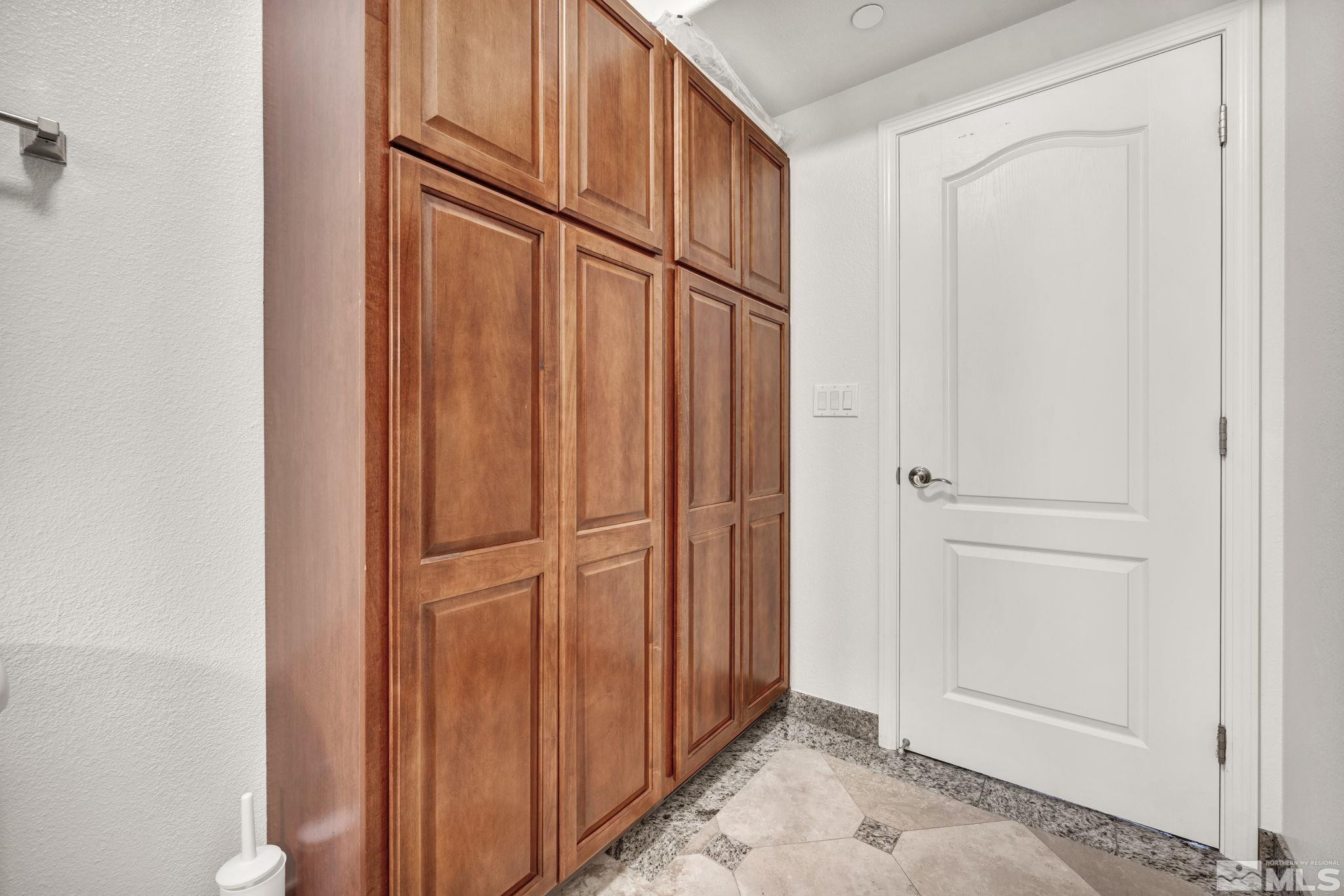 200 W 2nd Street 1207