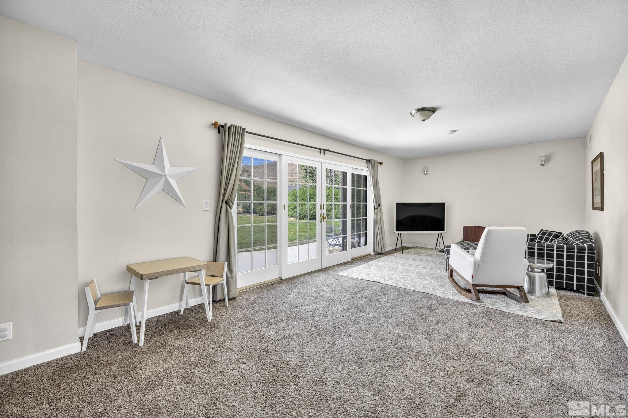 25 Sunbeam Court