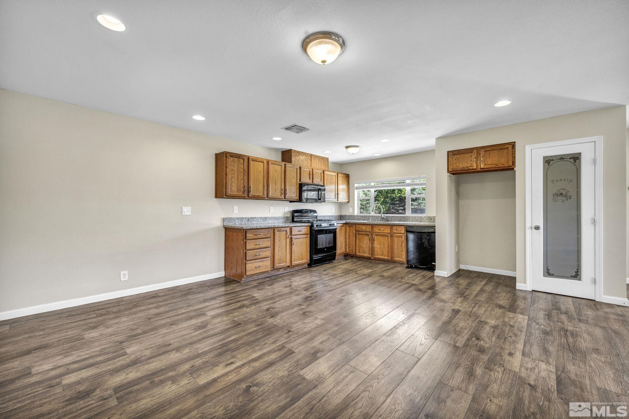25 Sunbeam Court