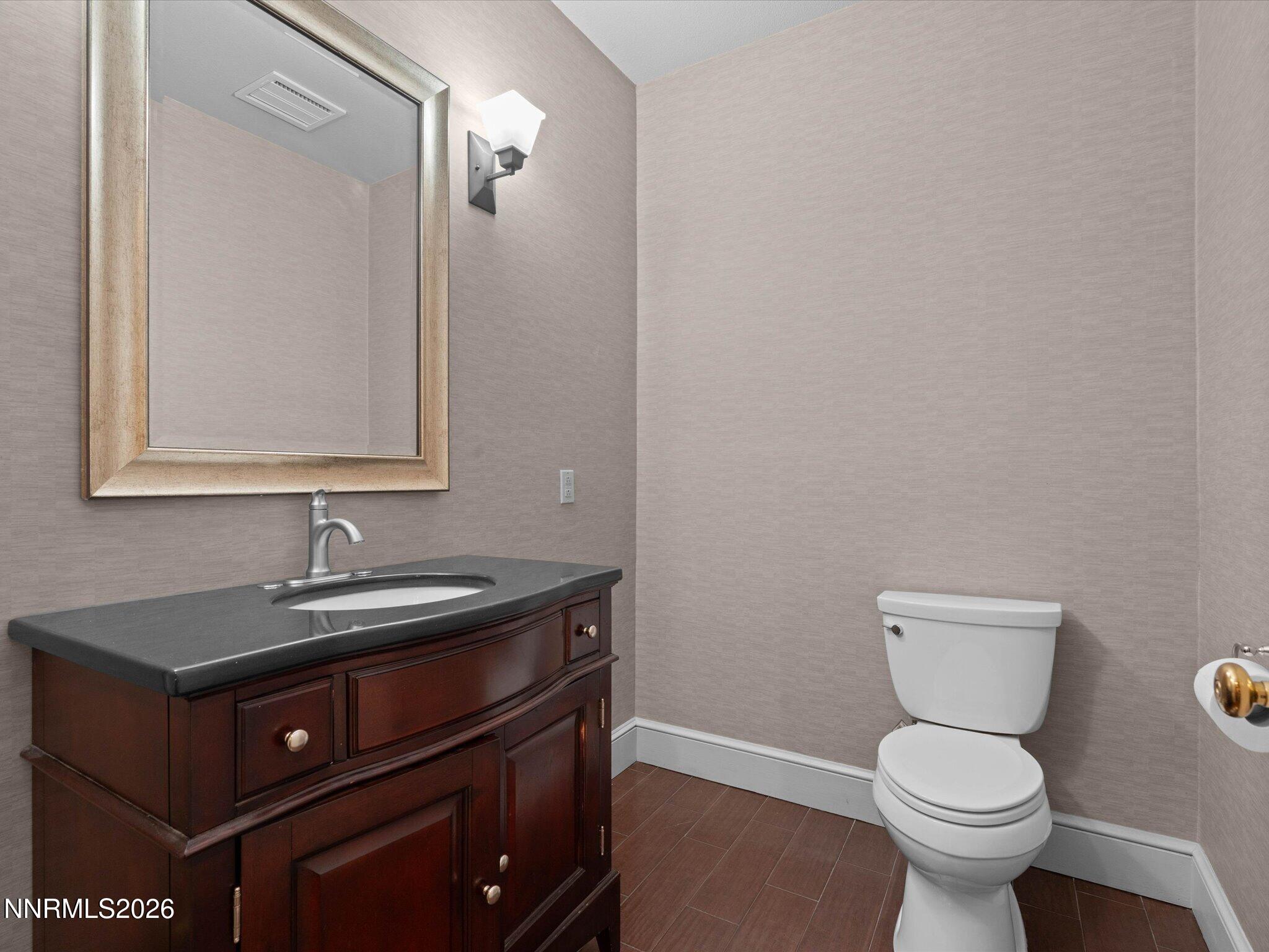 441 W Plumb Lane