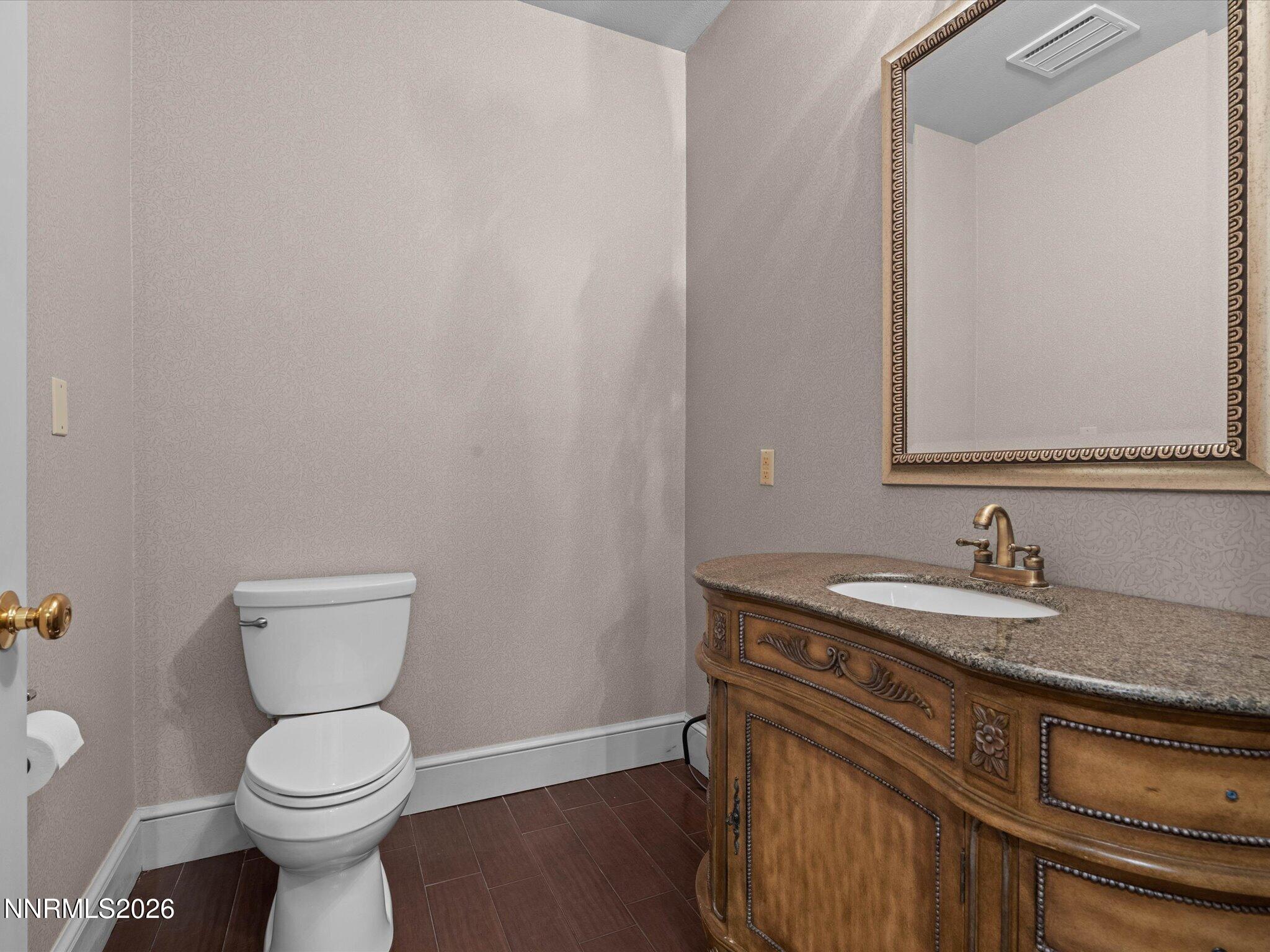 441 W Plumb Lane
