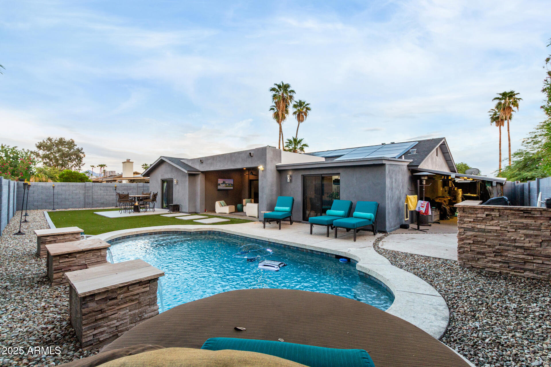 5920 E GELDING Drive
