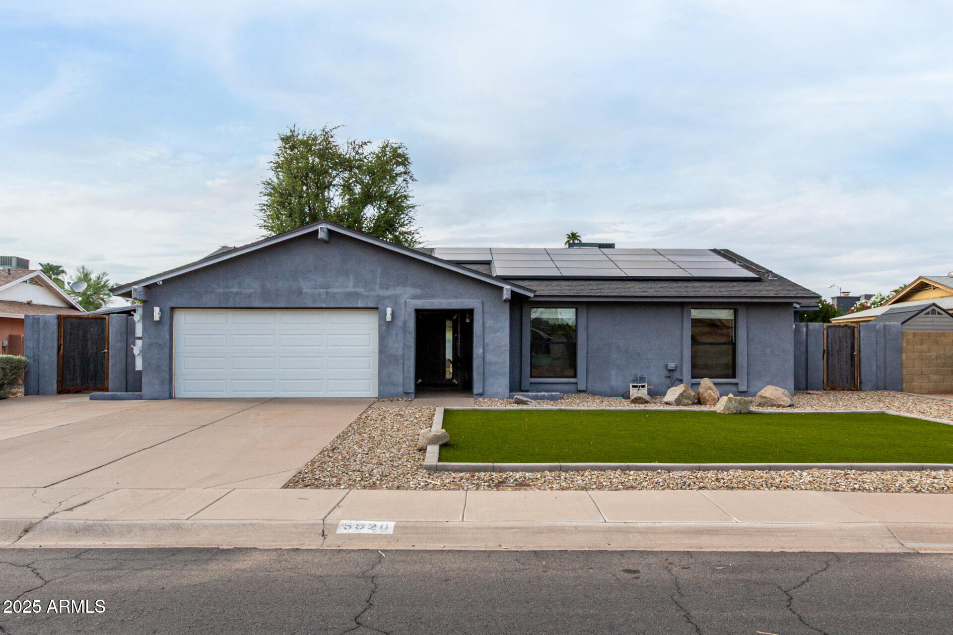 5920 E GELDING Drive