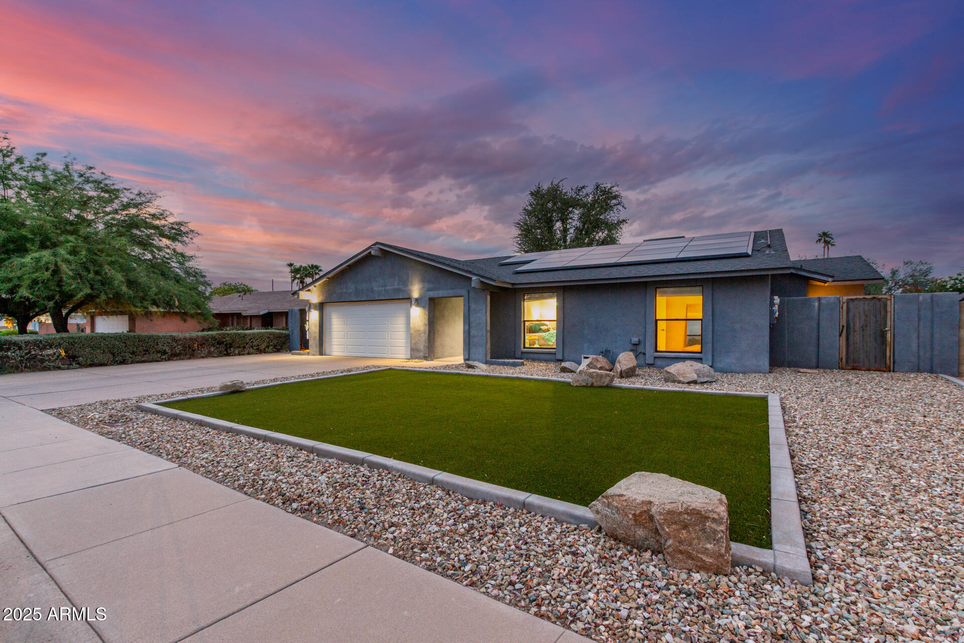 5920 E GELDING Drive