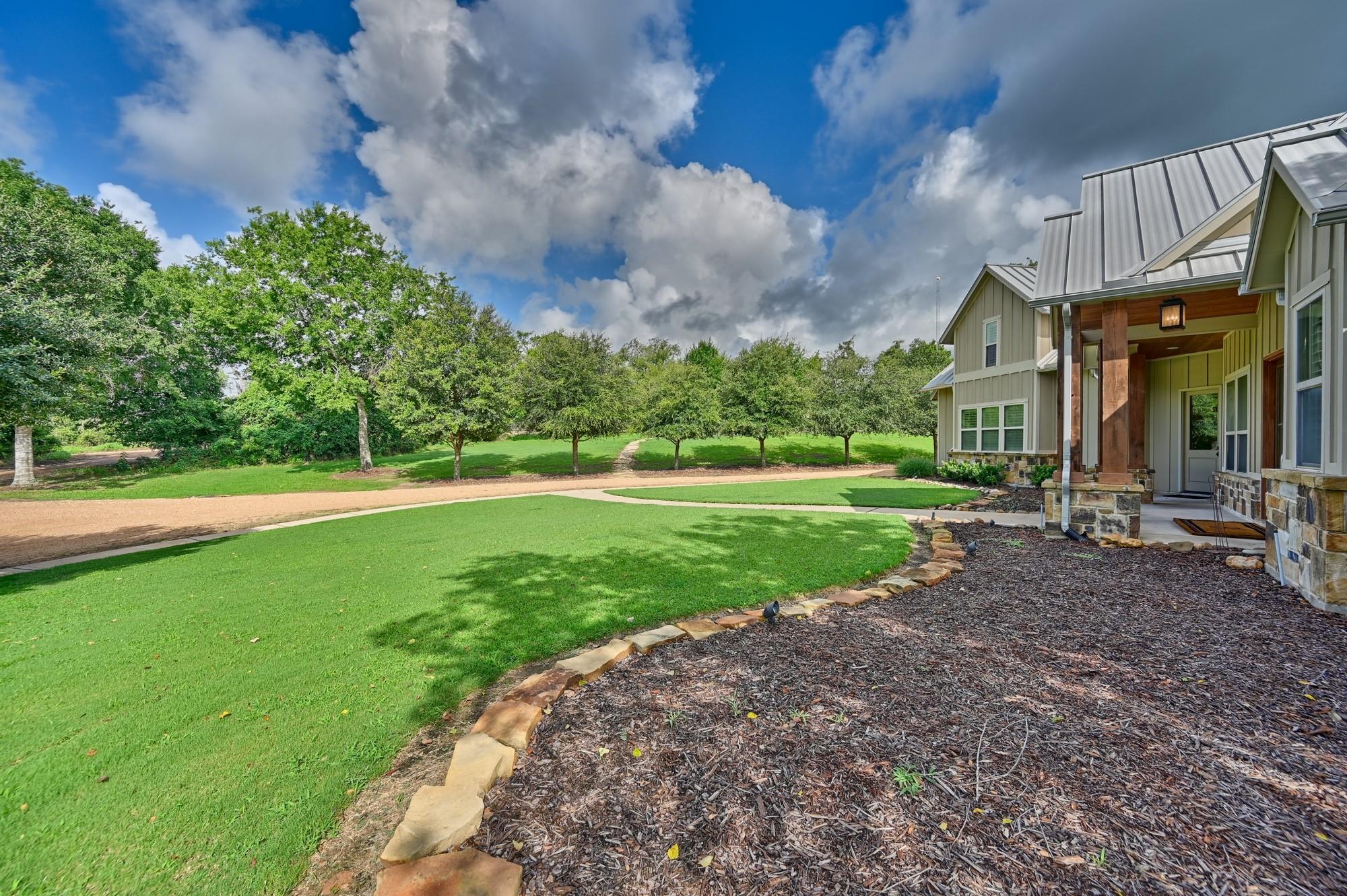 39577 Mesquite Dr