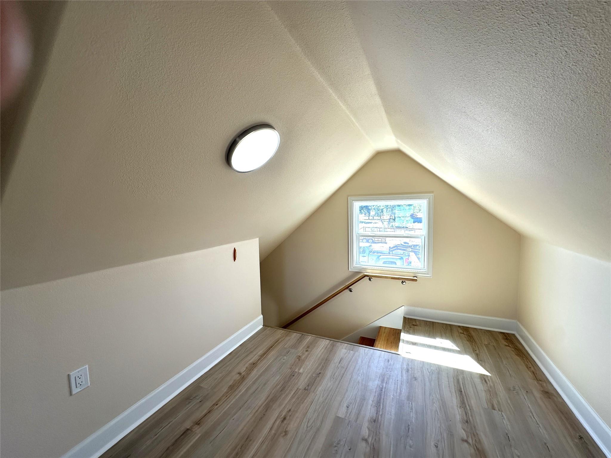 4334 Maass Road, Burton