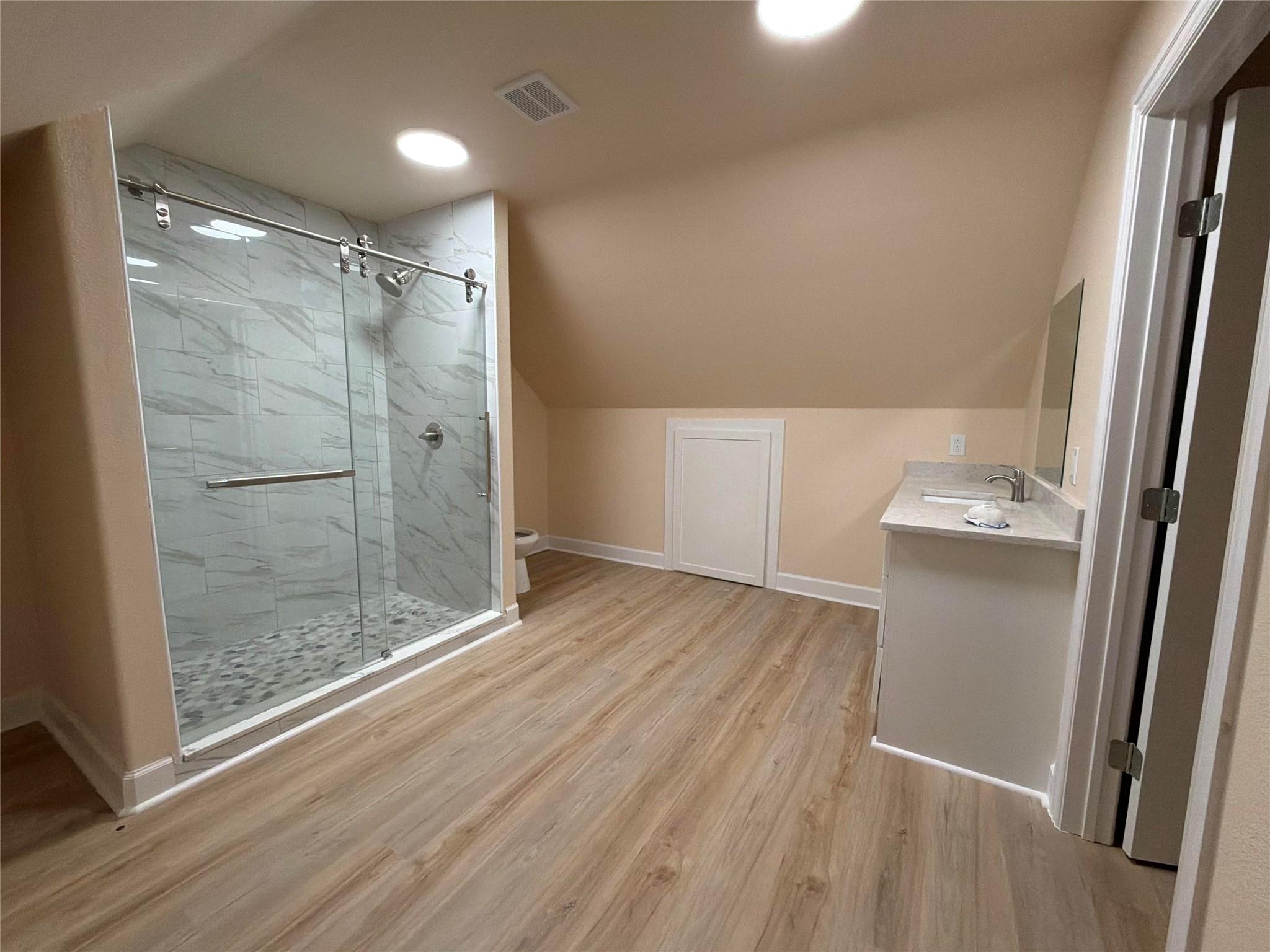 4334 Maass Rd Road, Burton