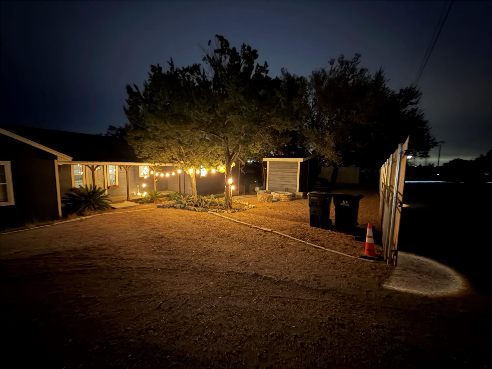 15200 Storm DR