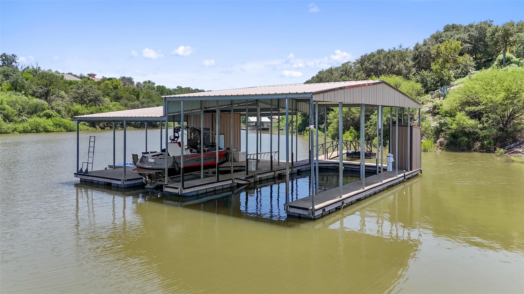 2901 Cliff PT