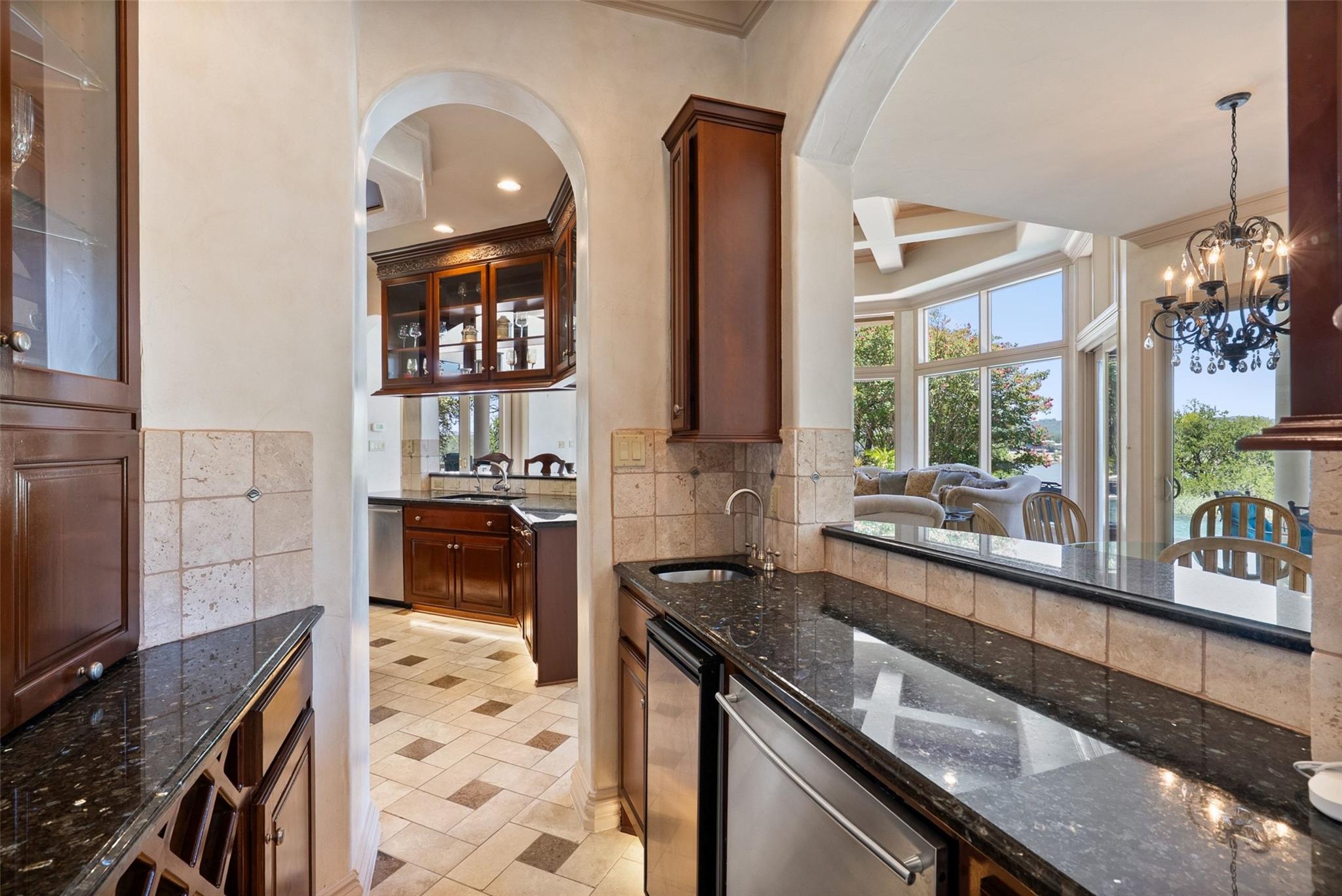 2901 Cliff PT