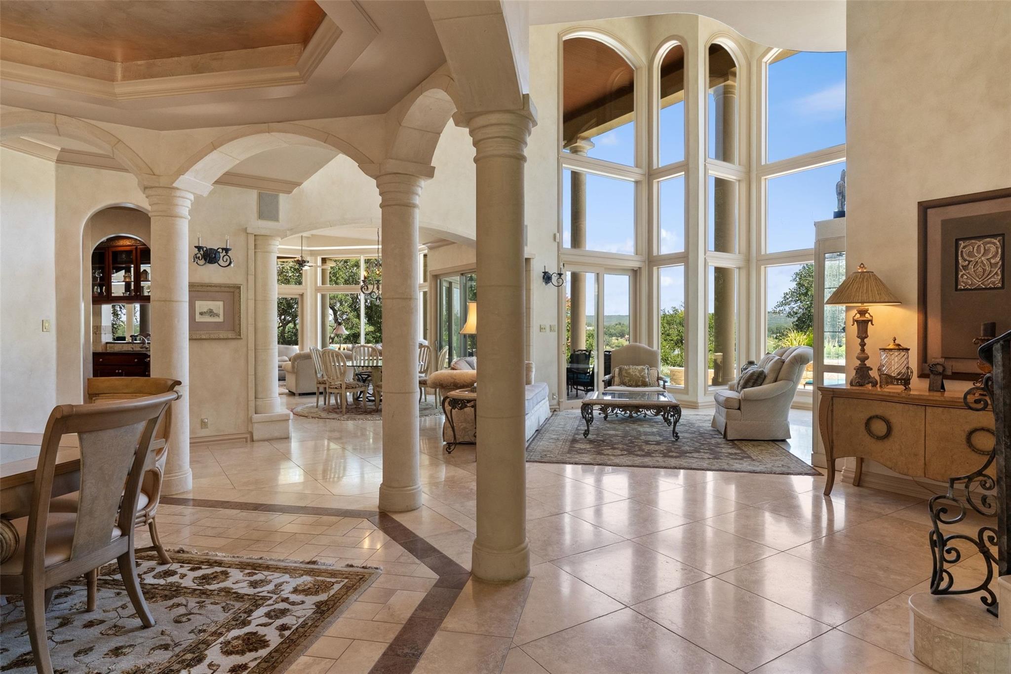 2901 Cliff PT
