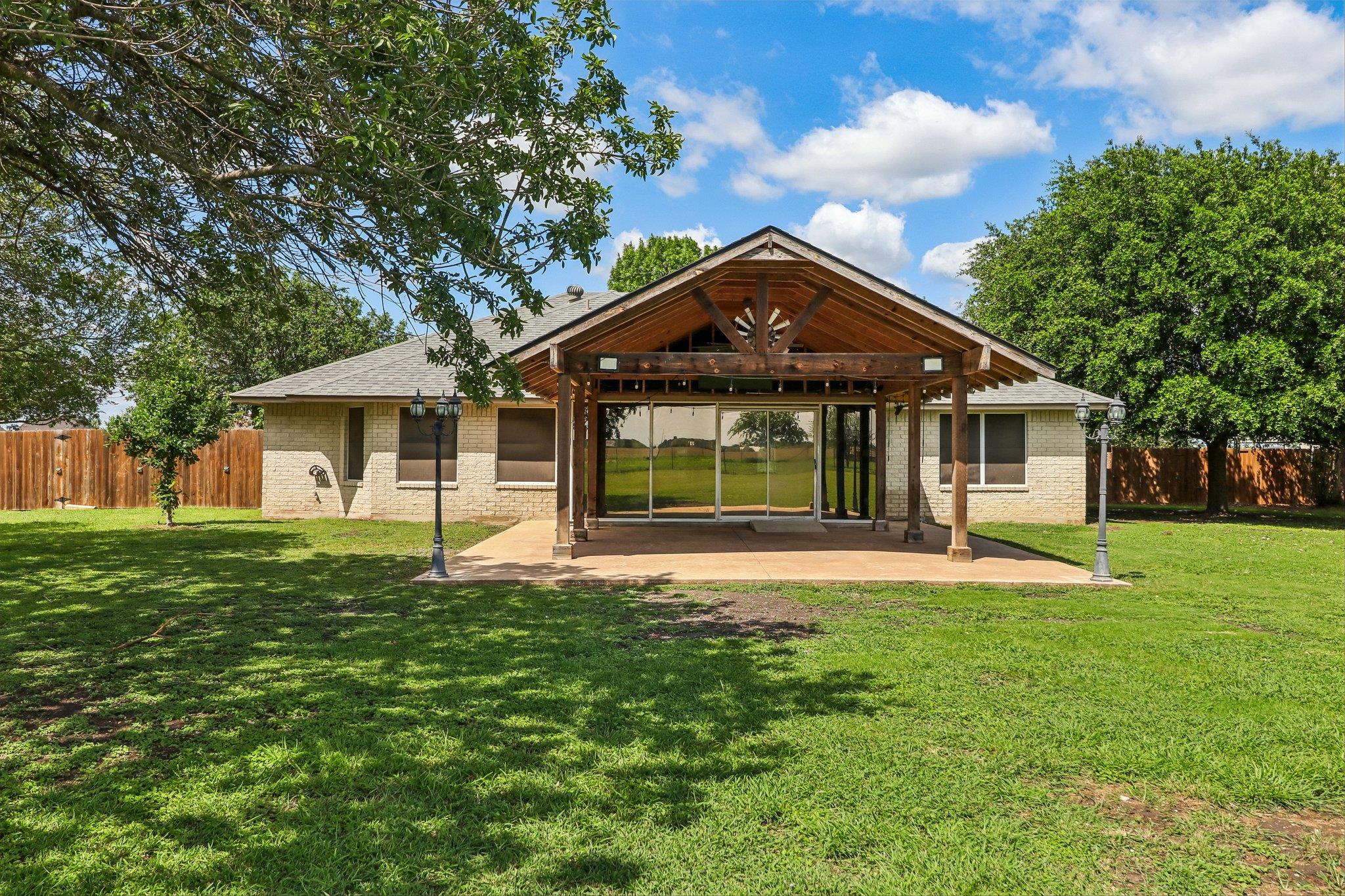 1022 Barbarosa RD