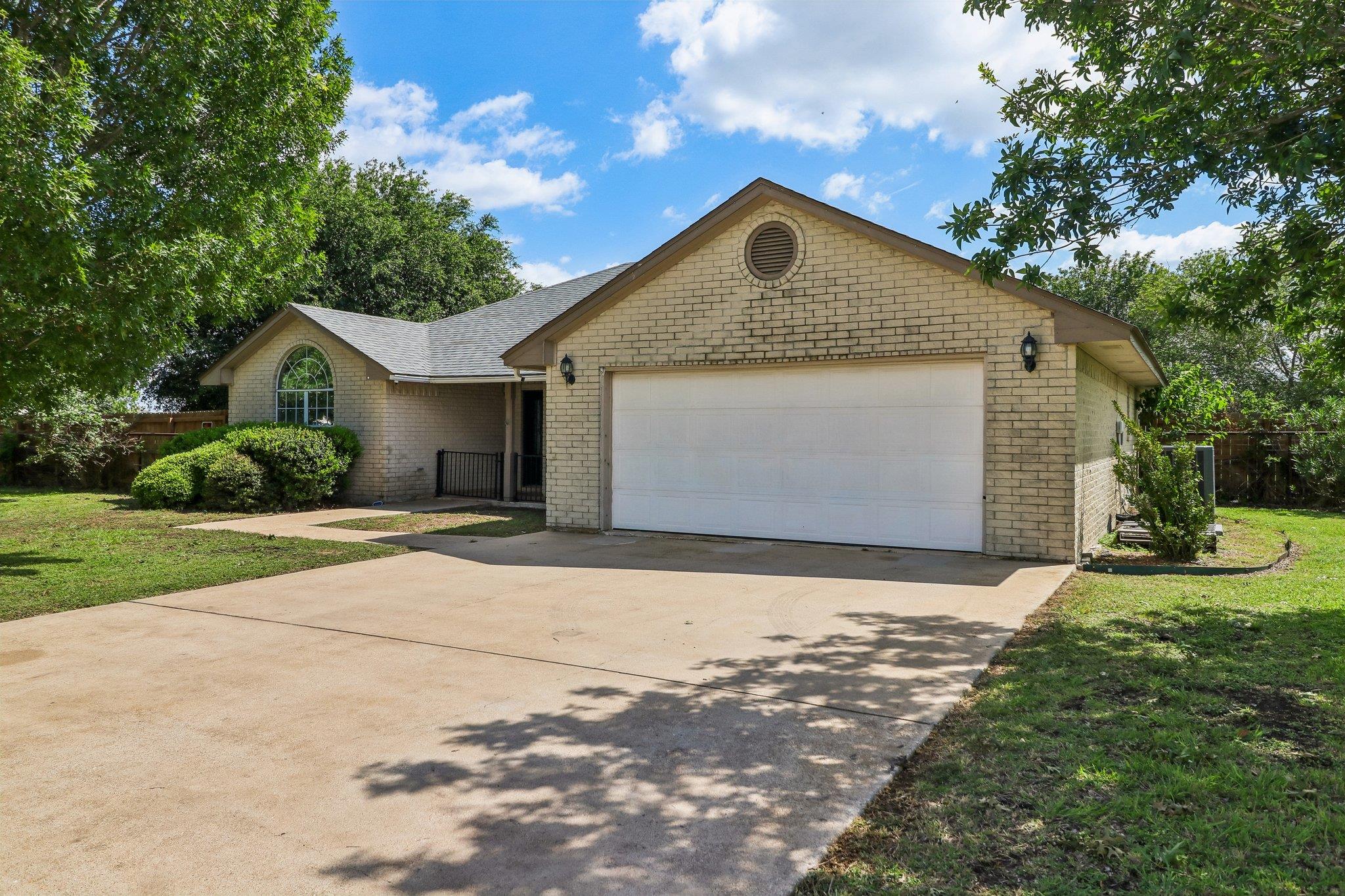 1022 Barbarosa RD