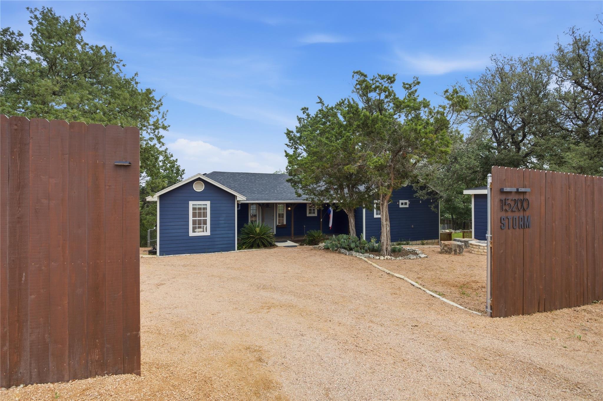 15200 Storm DR