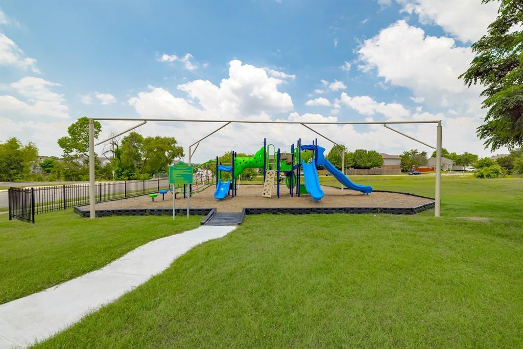 10604 Menominee Falls LN
