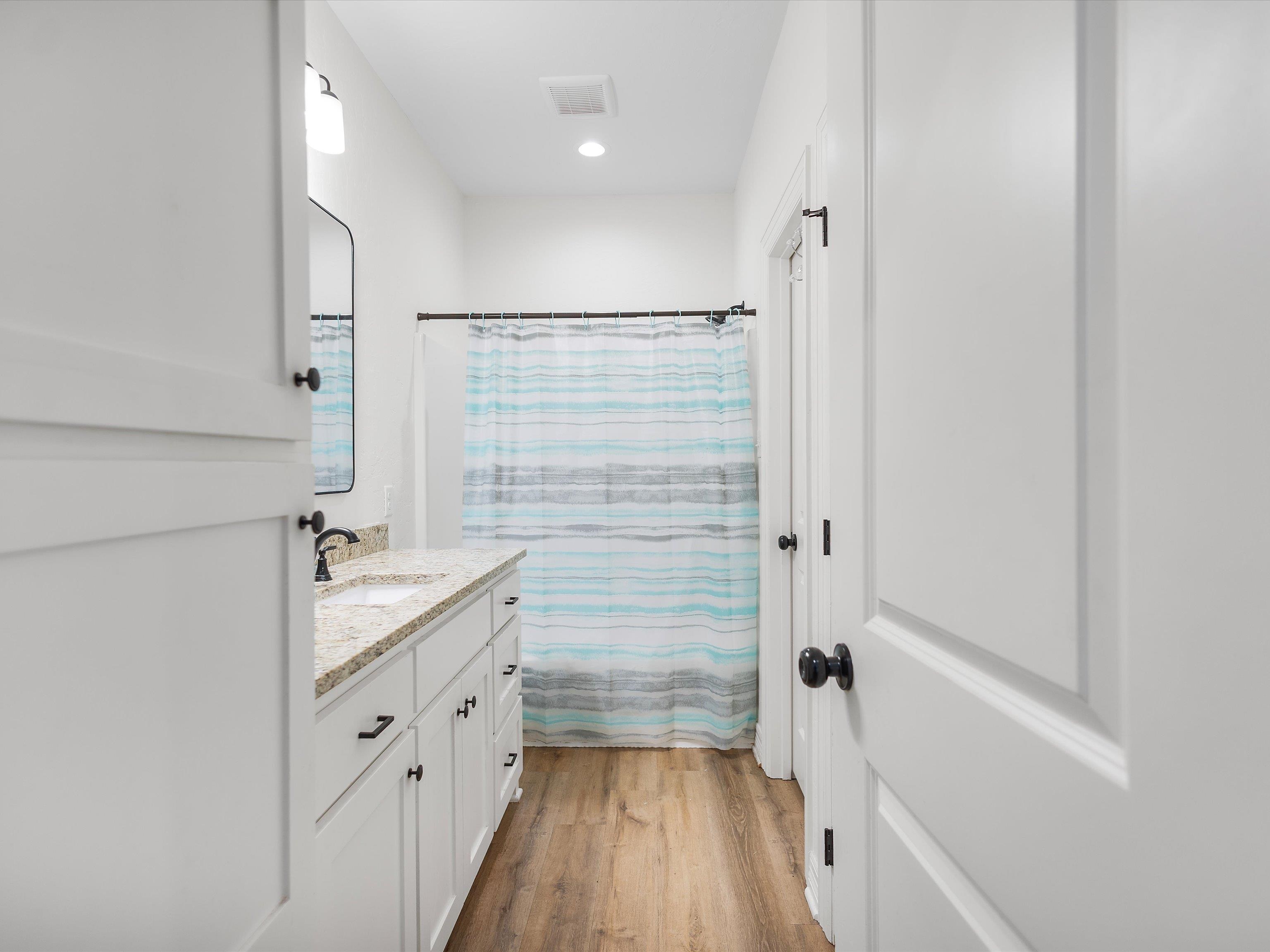 237 Oak Valley