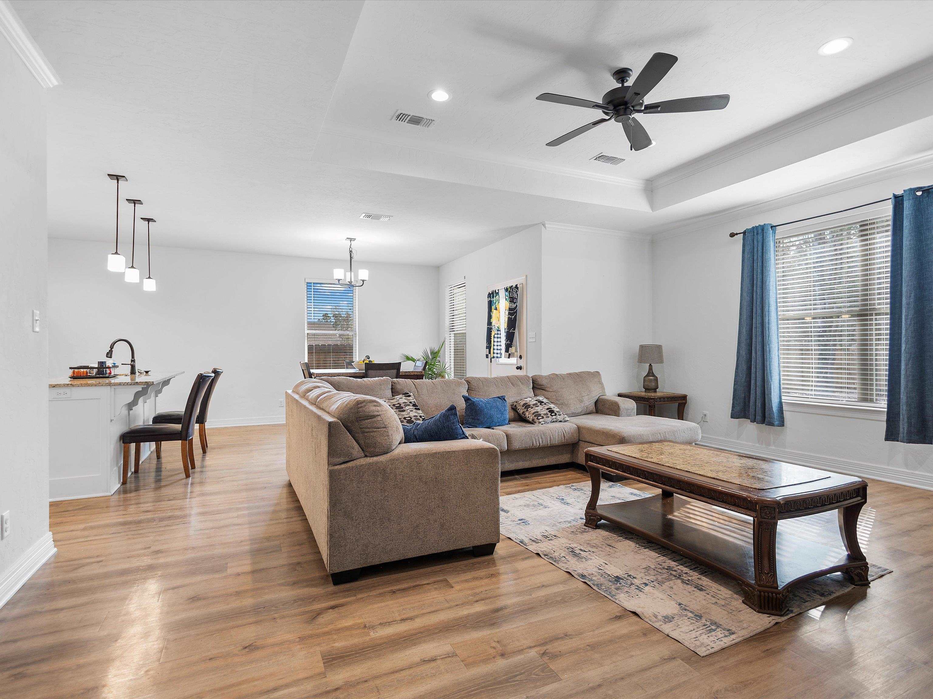 237 Oak Valley