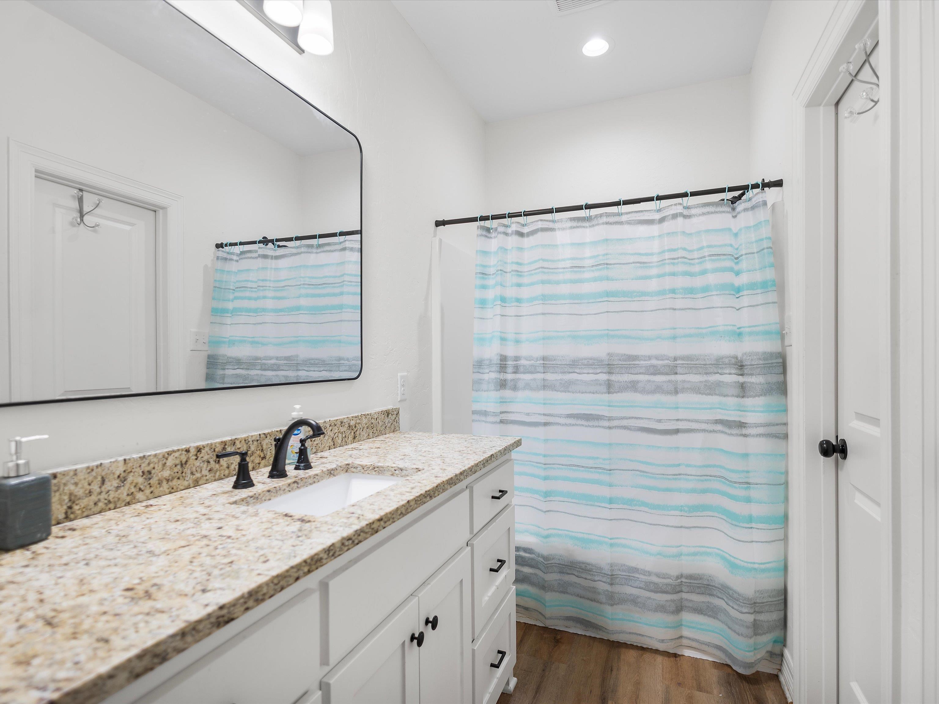 237 Oak Valley