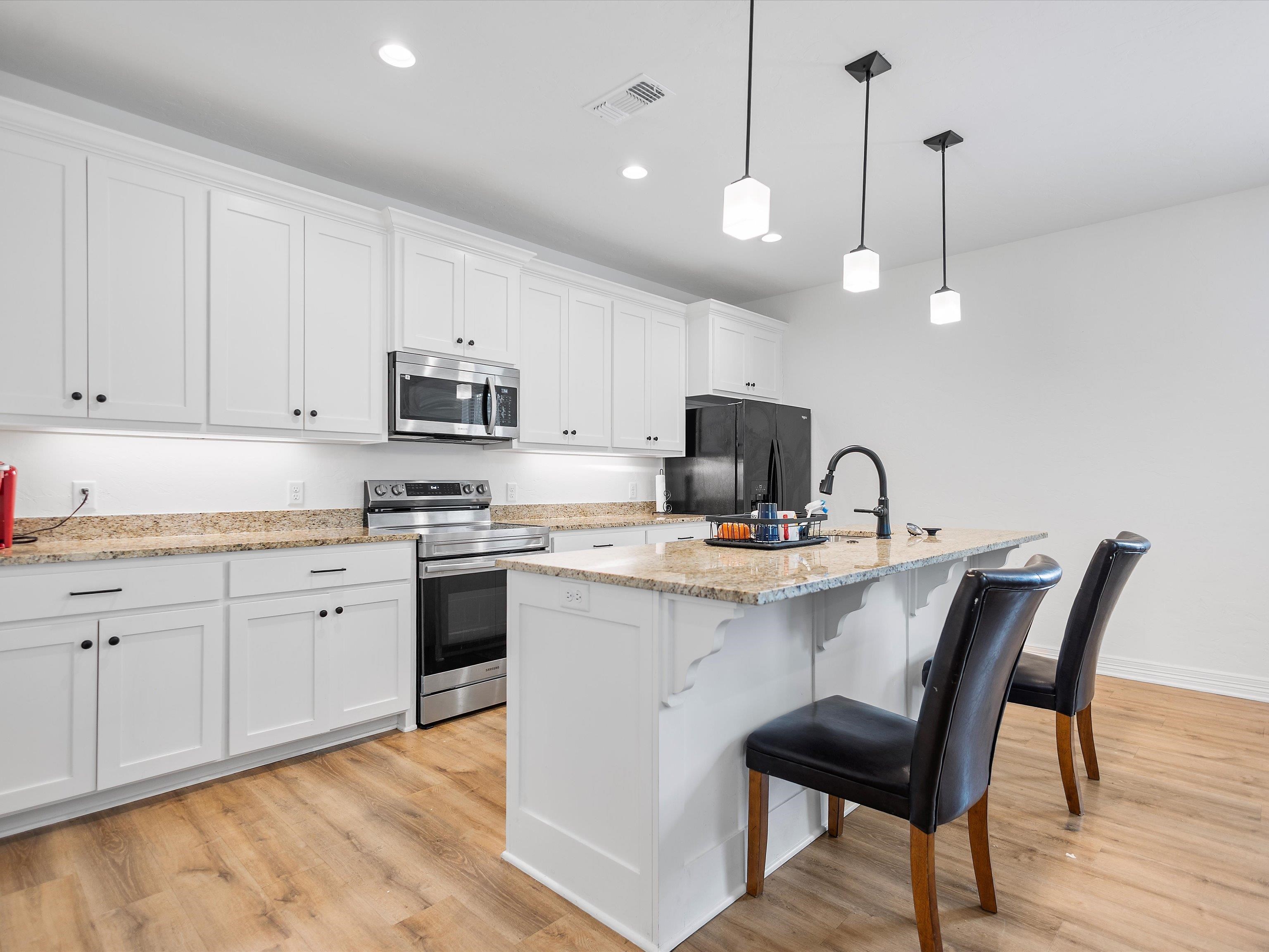 237 Oak Valley