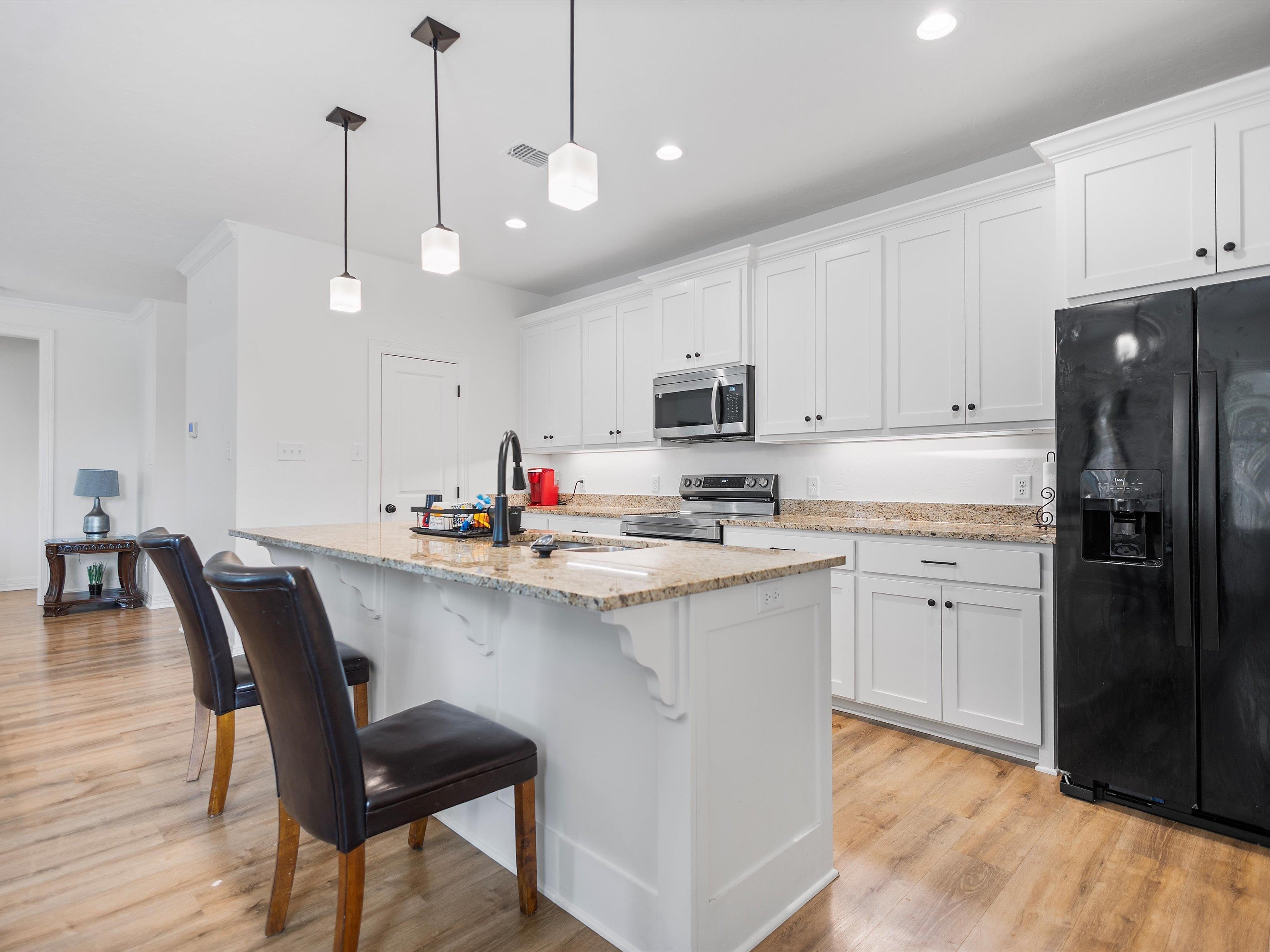 237 Oak Valley