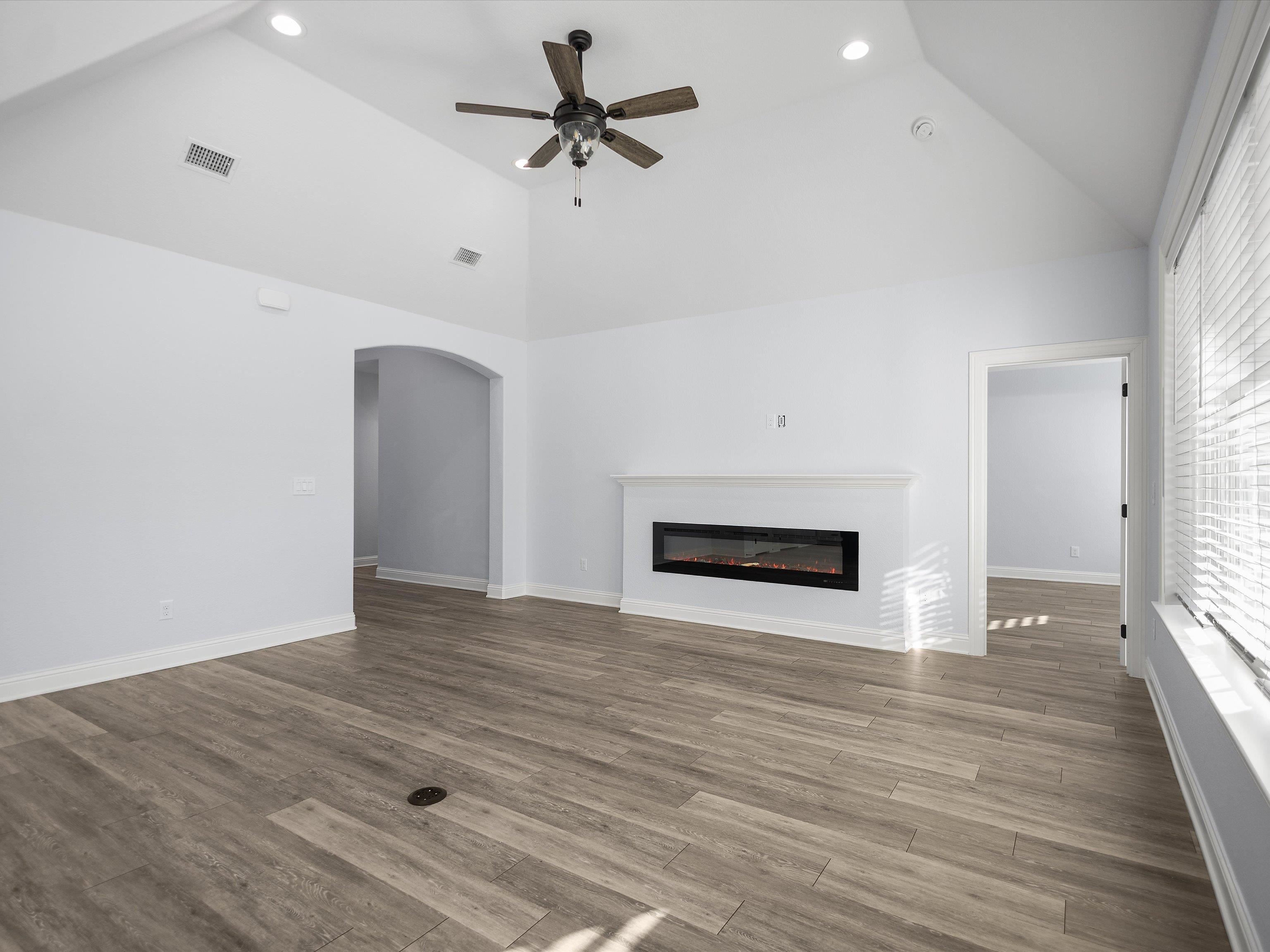 1006 Windy Ridge Dr