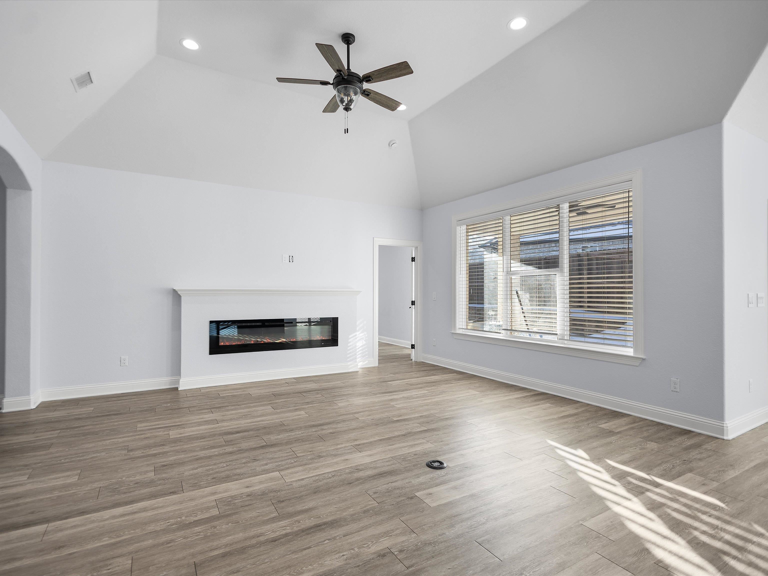 1006 Windy Ridge Dr