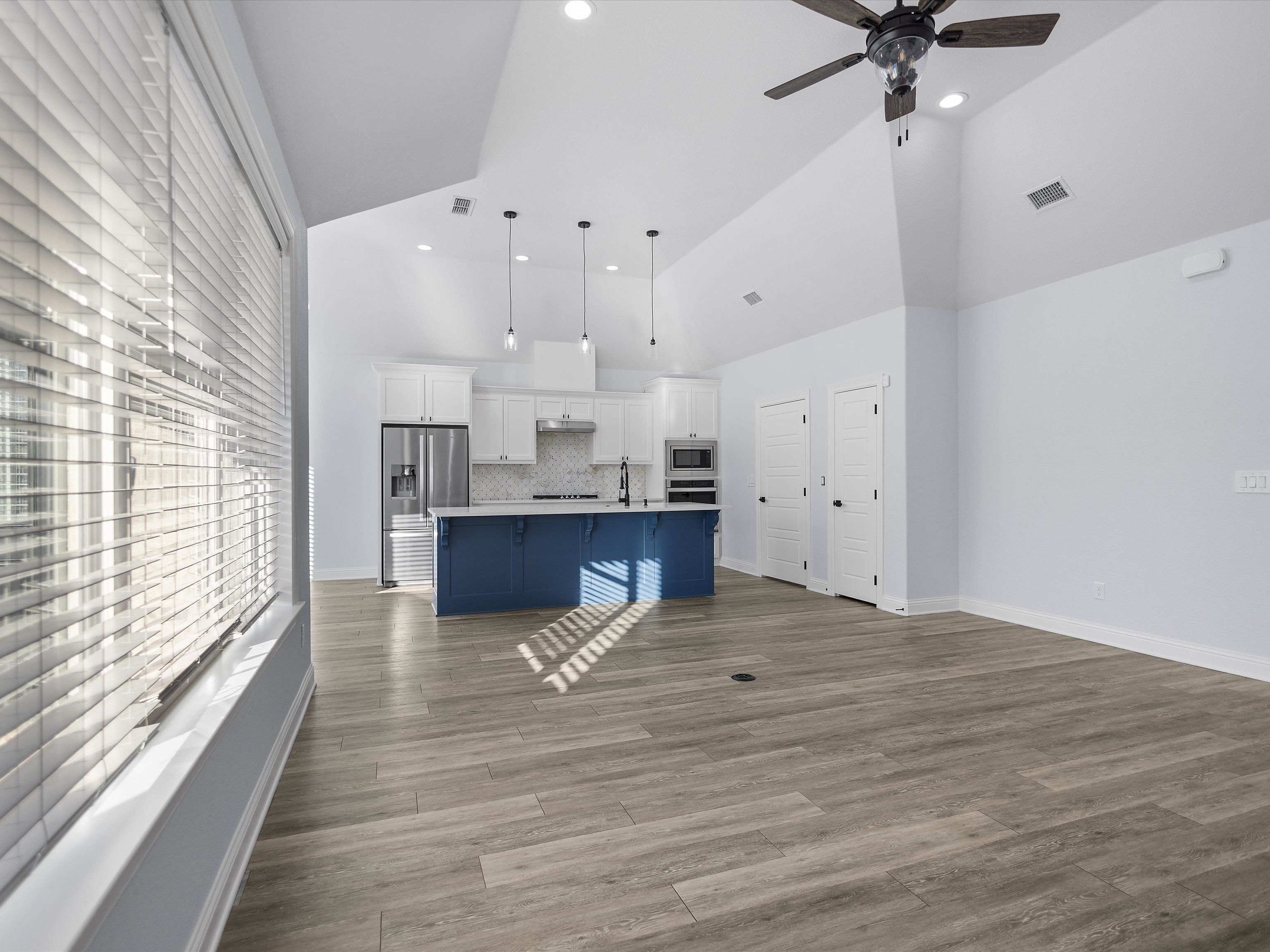 1006 Windy Ridge Dr
