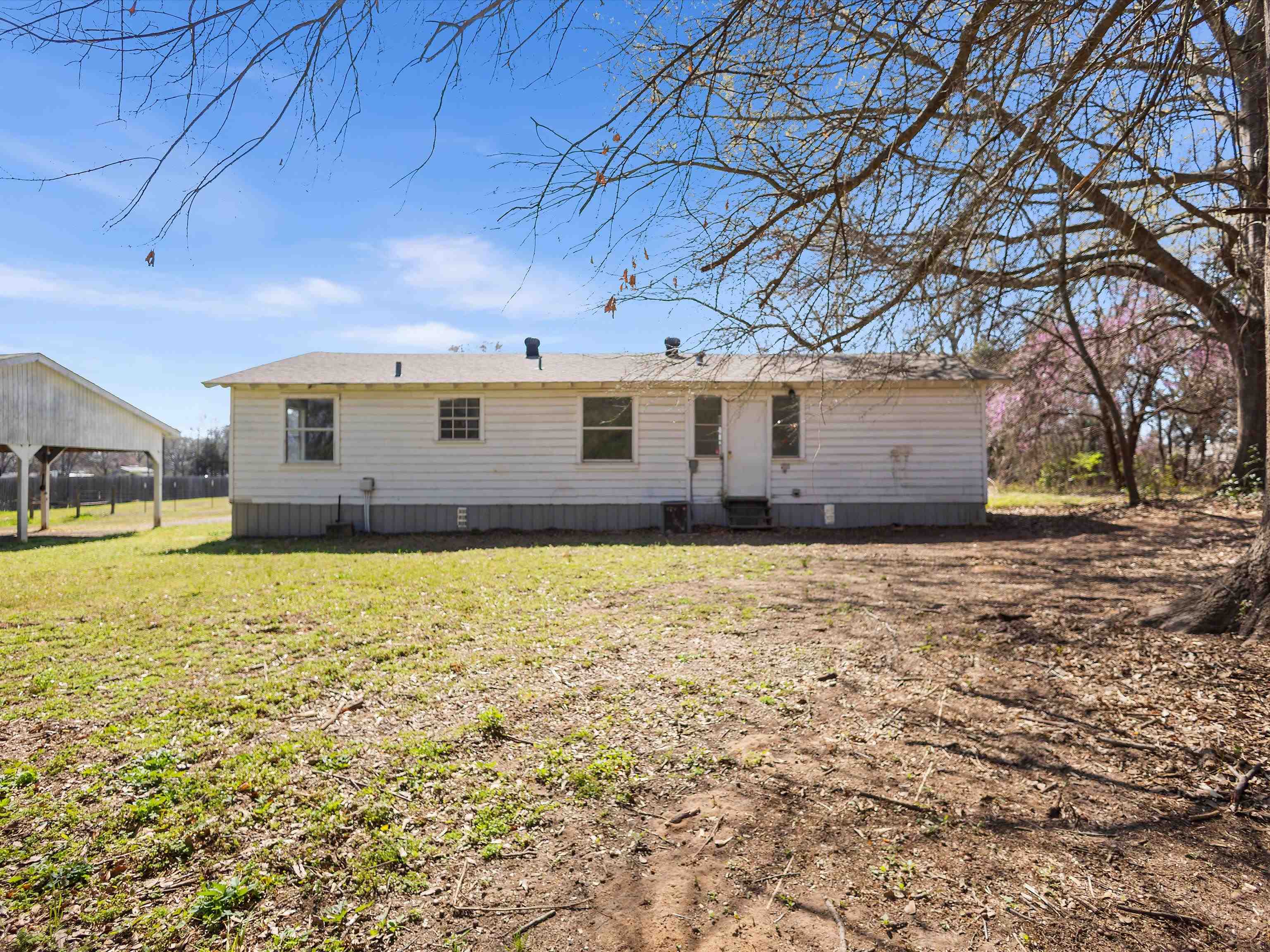 8240 W HWY 154