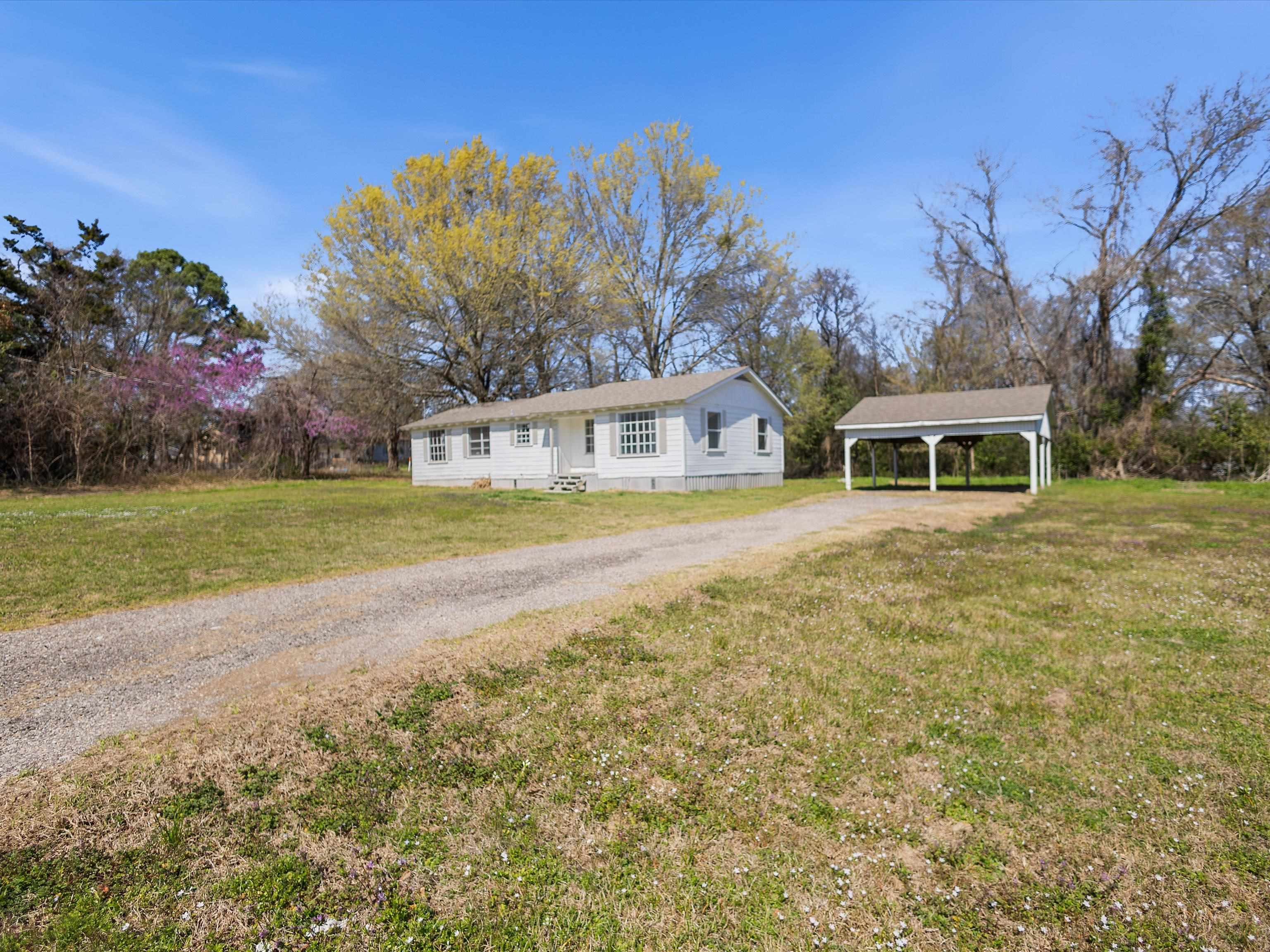 8240 W HWY 154