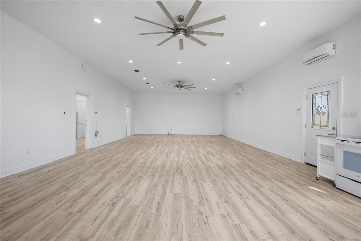 6990 Pin Oak