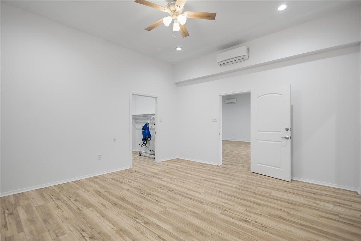 6990 Pin Oak