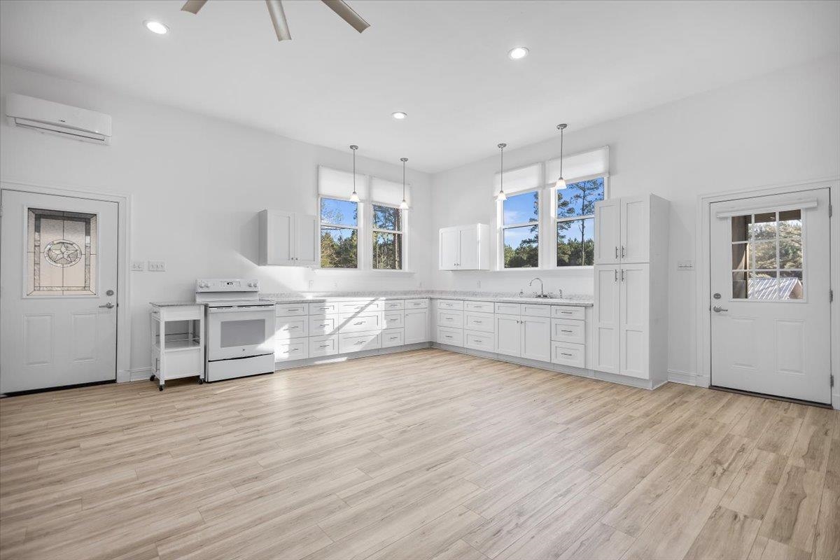6990 Pin Oak