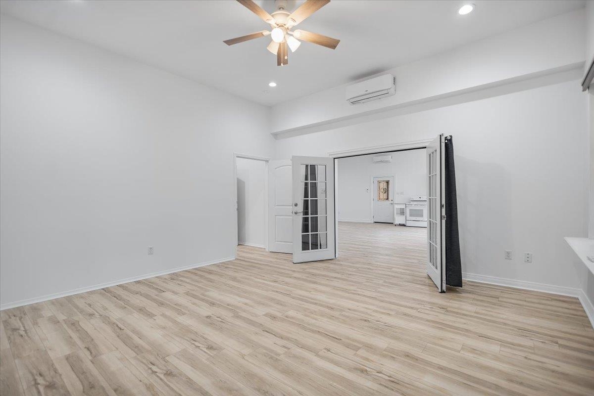 6990 Pin Oak