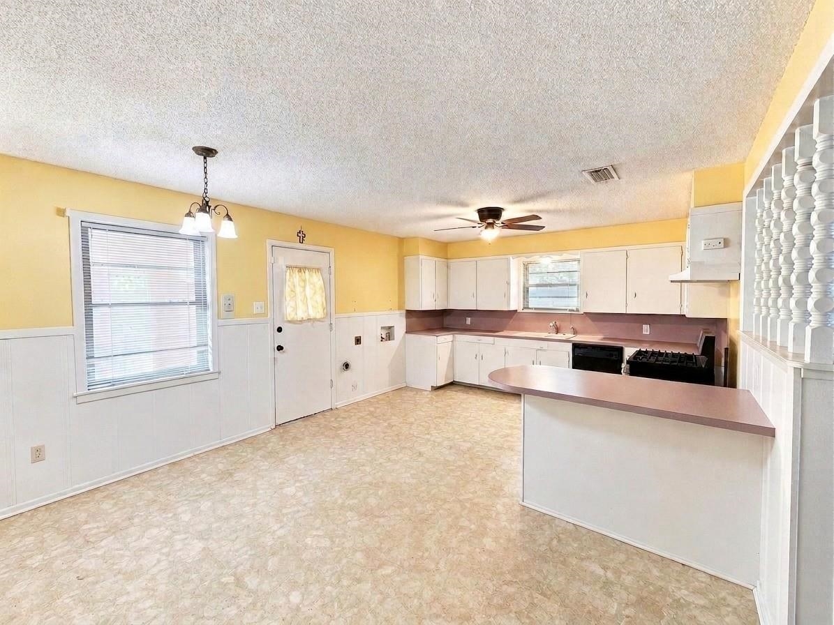 115 Crestwood