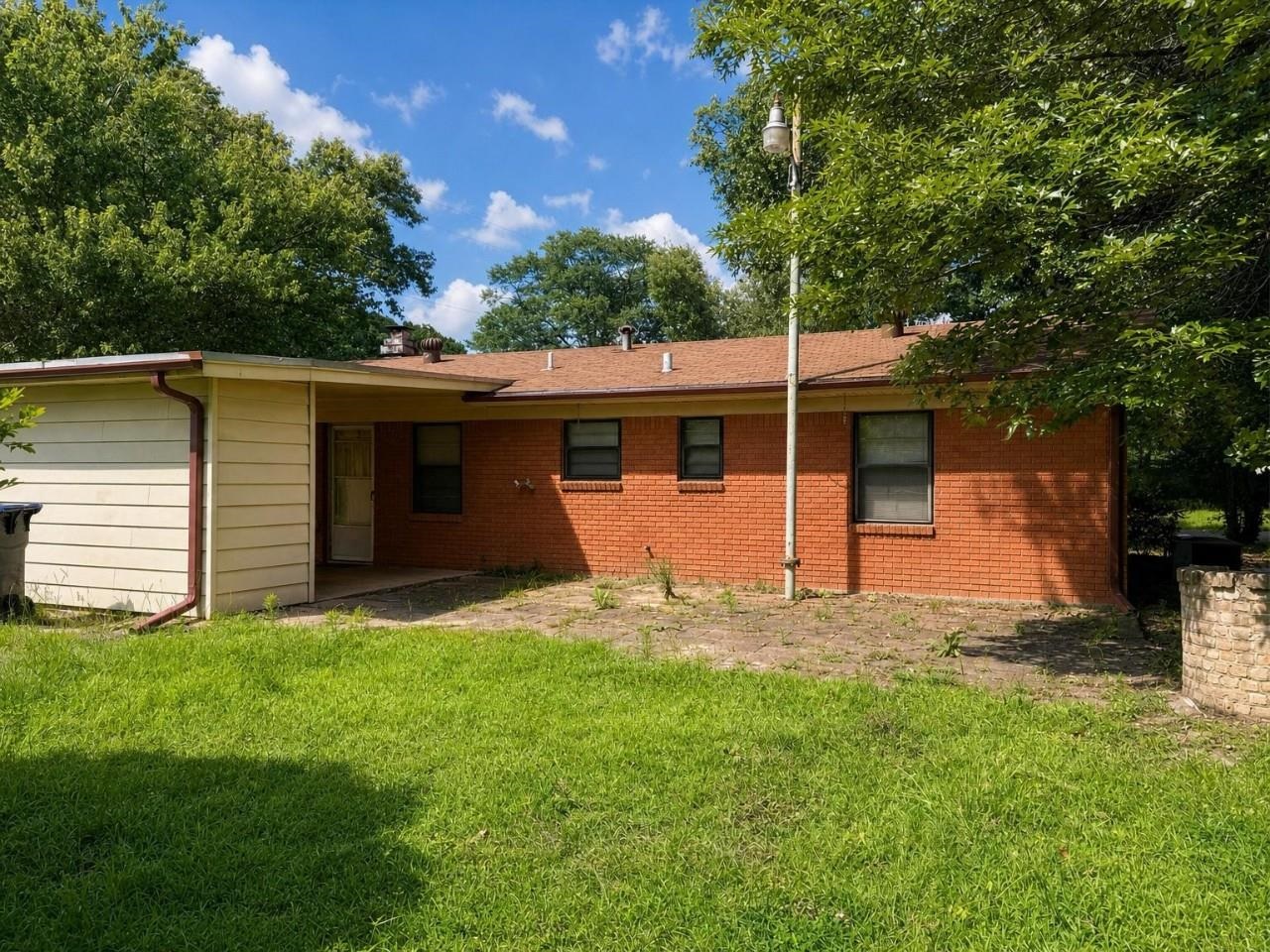 115 Crestwood