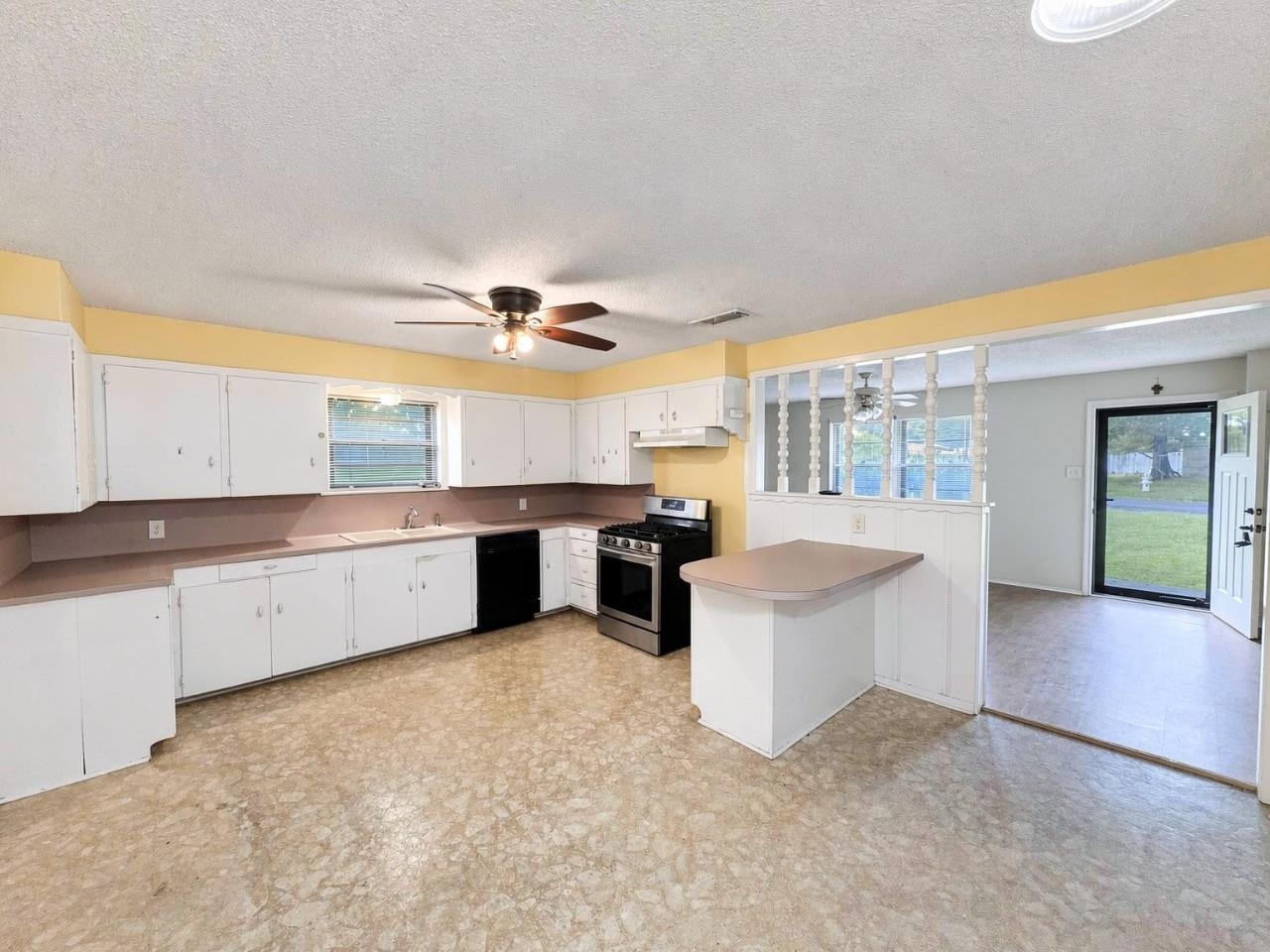 115 Crestwood
